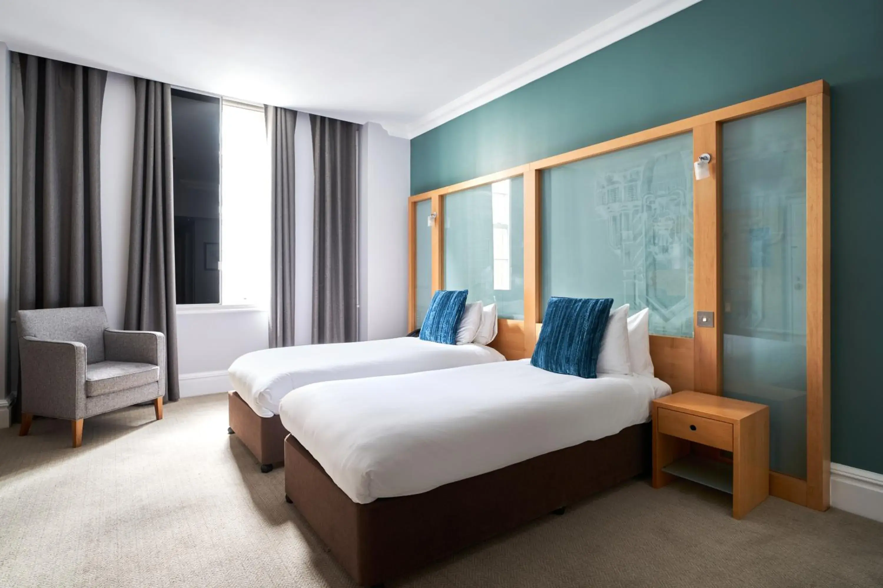 Standard Twin Room in Thistle London Hyde Park Lancaster Gate Standard Twin Room in Thistle London Hyde Park Lancaster Gate