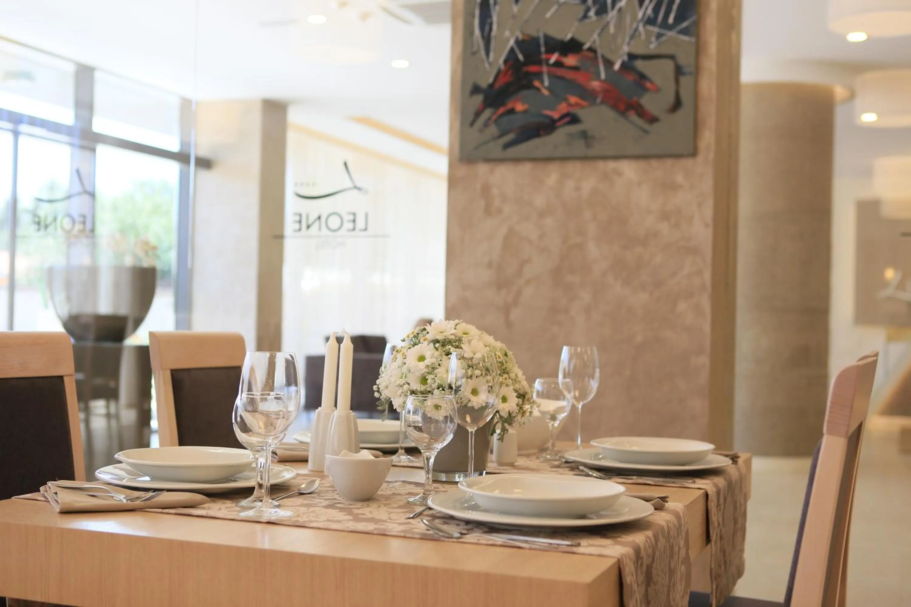 Restaurant/places to eat in Hotel Leone