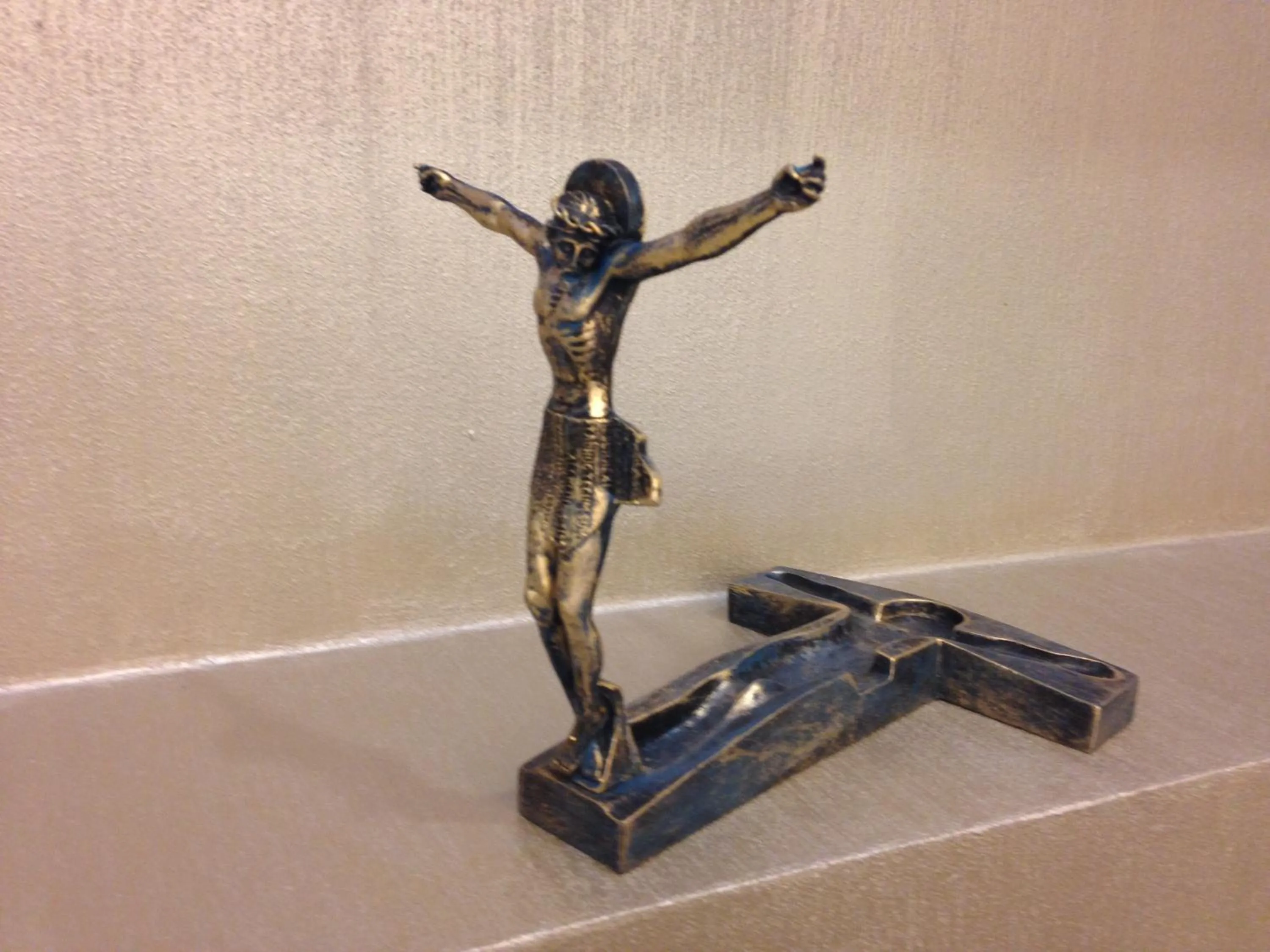 Decorative detail in Hotel Leone