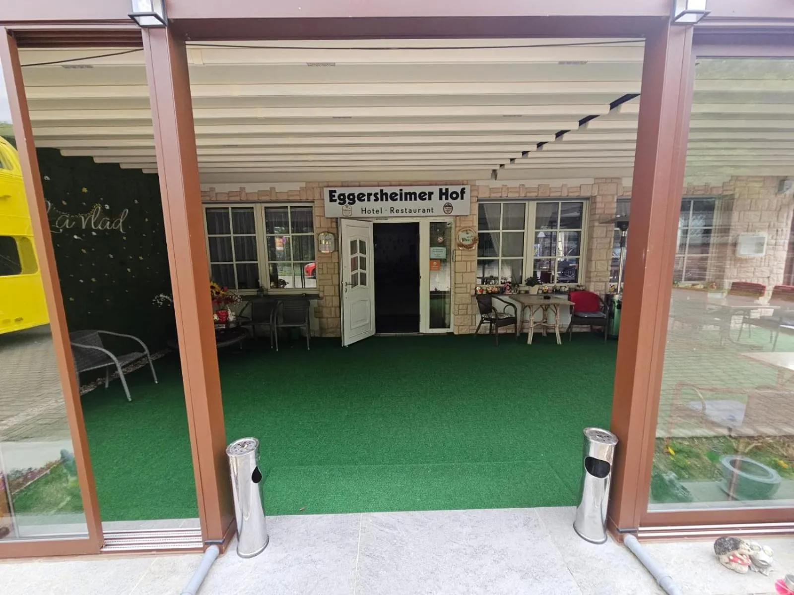 Restaurant/places to eat in Eggersheimer Hof