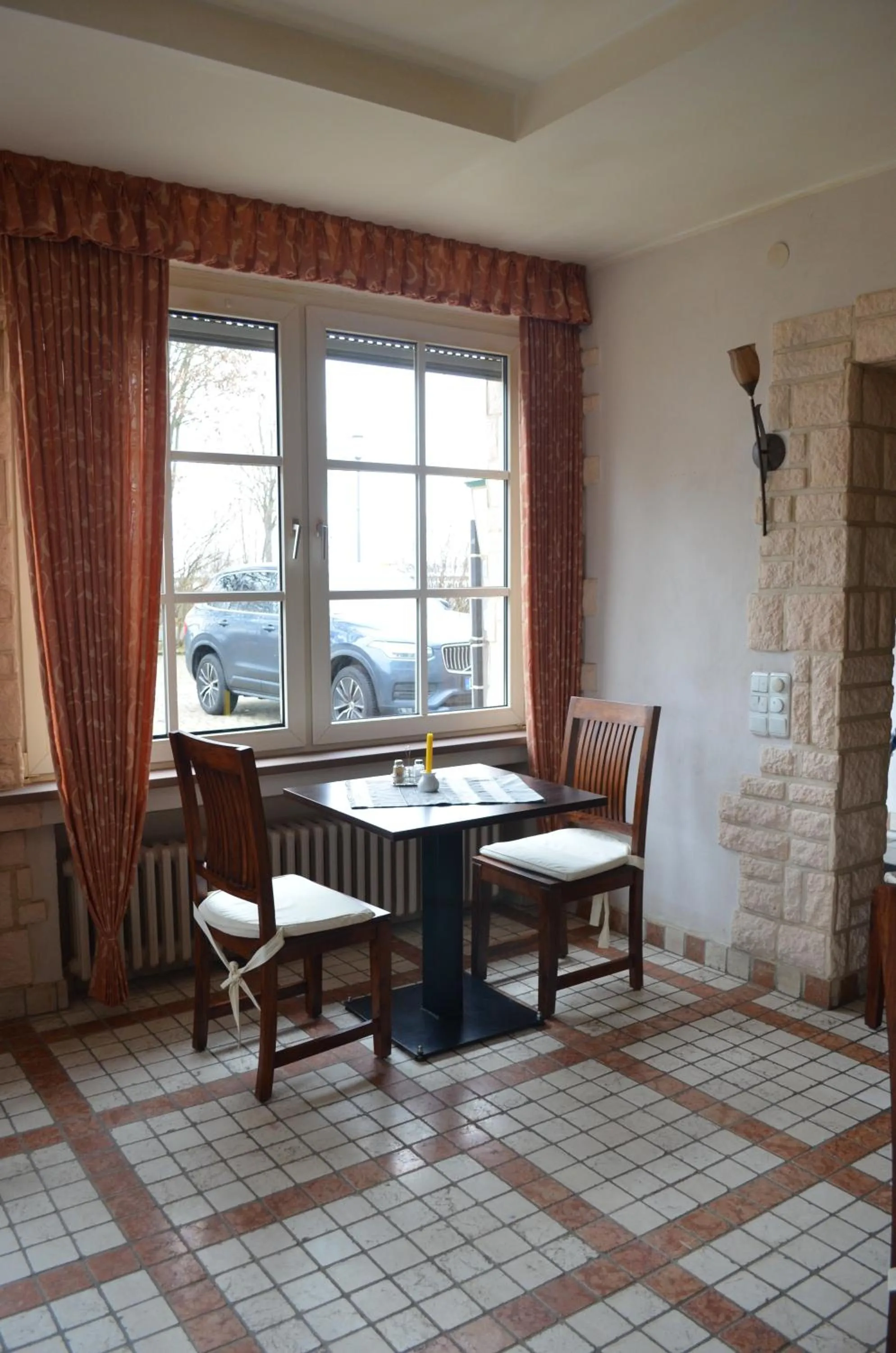 Restaurant/places to eat in Eggersheimer Hof