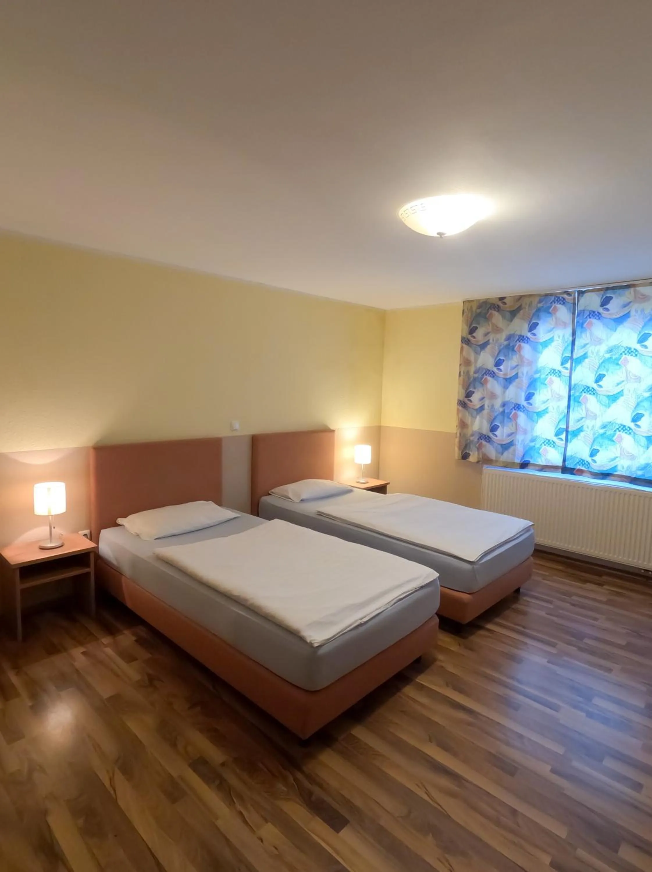 Bedroom, Bed in Eggersheimer Hof