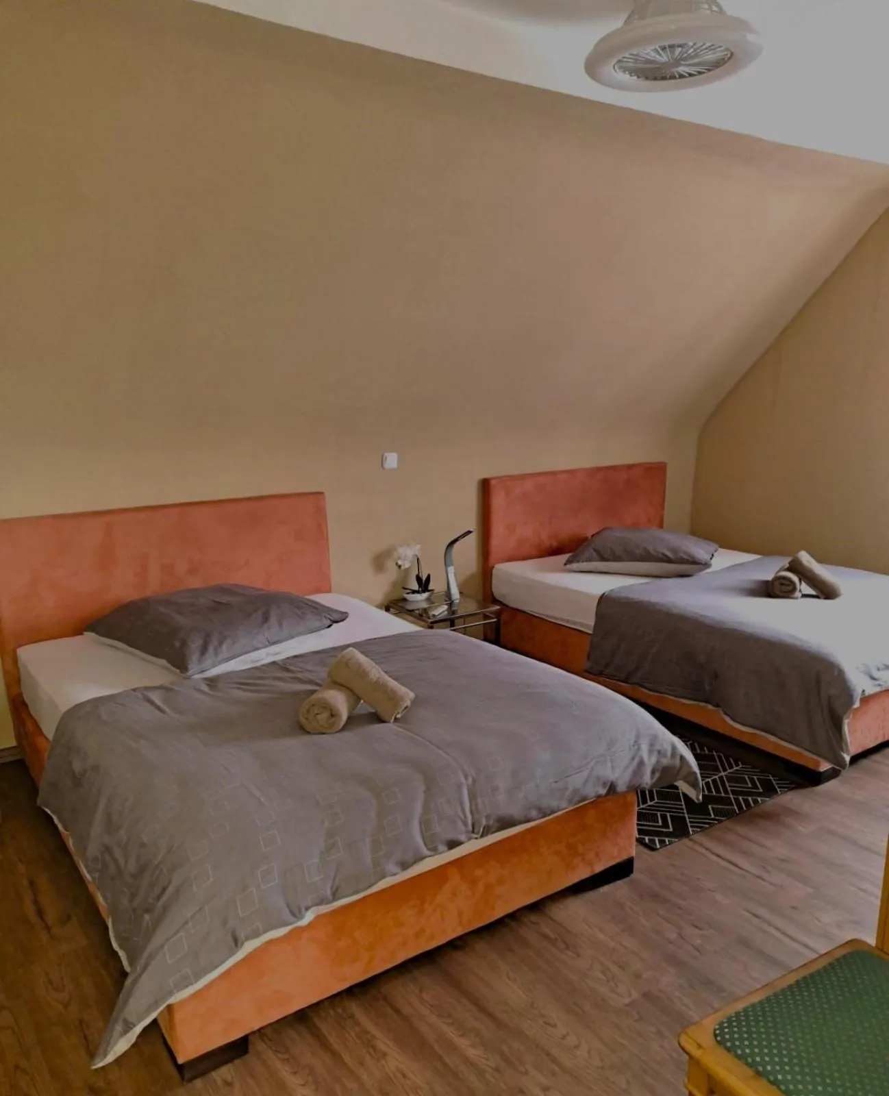 Photo of the whole room, Bed in Eggersheimer Hof