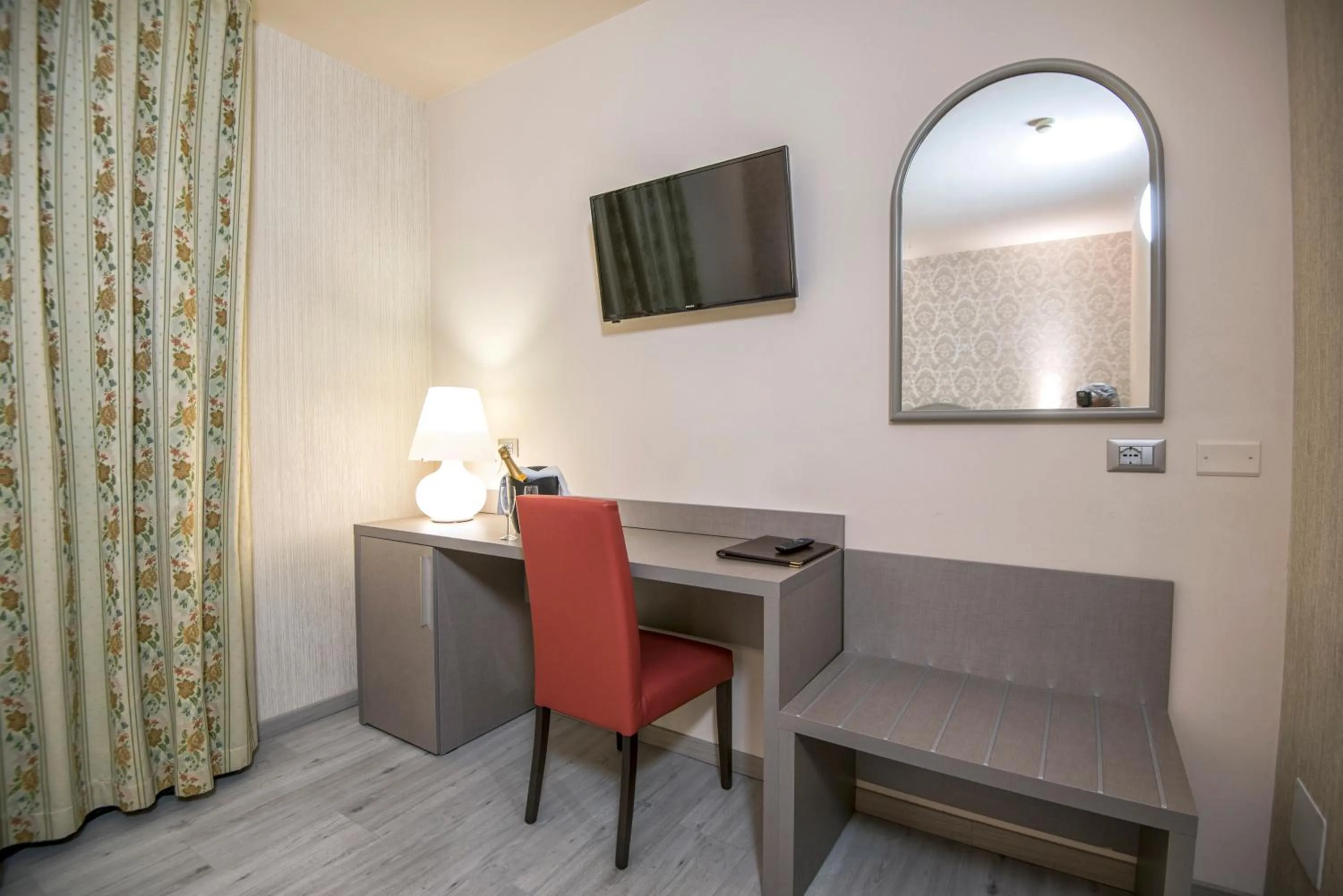 Seating area in Marchi Hotel