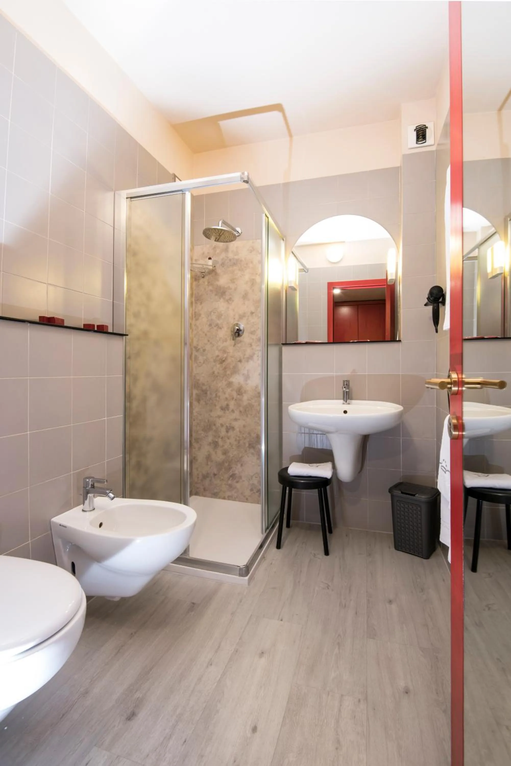 Shower in Marchi Hotel