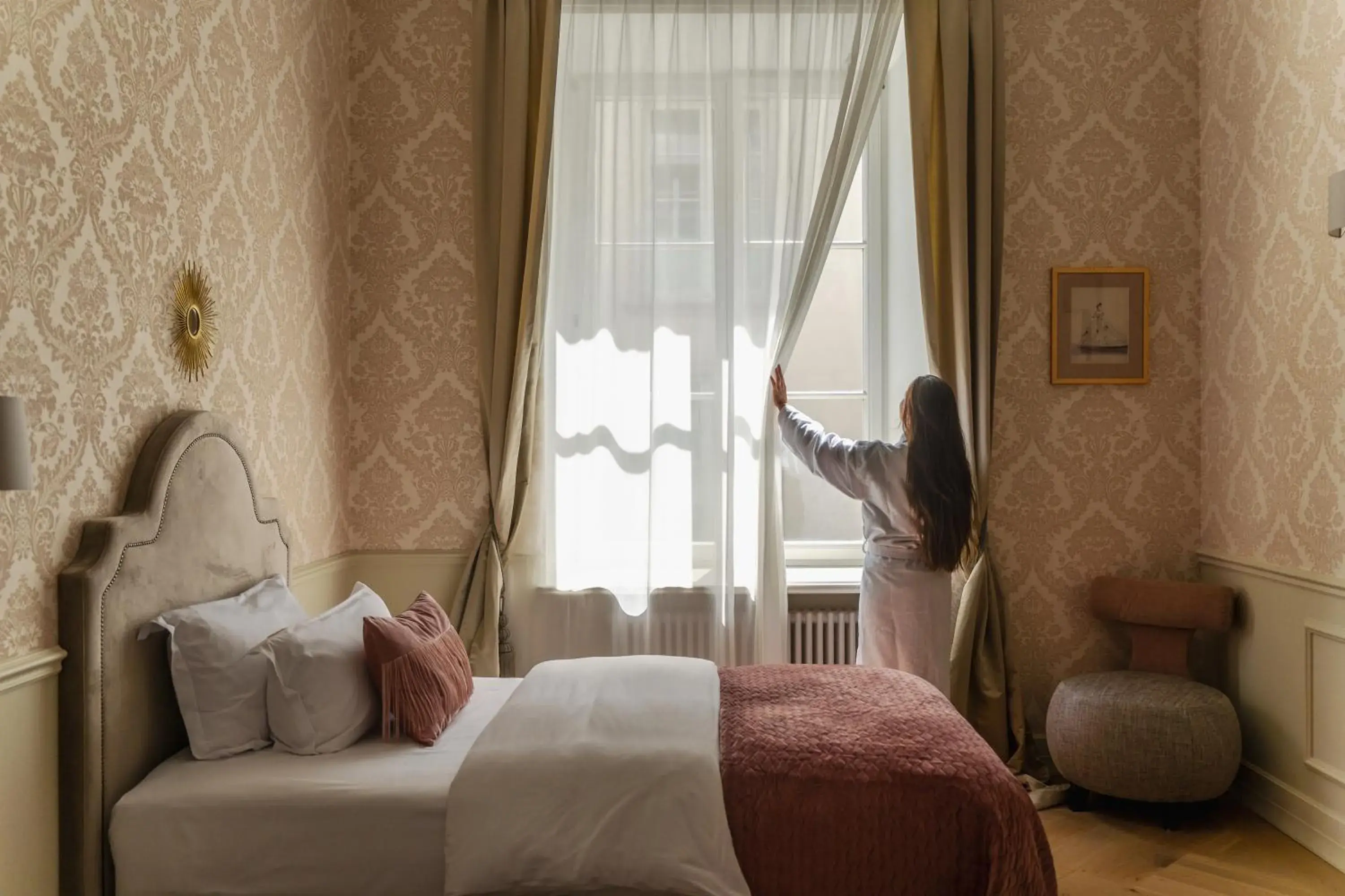 Bed in Hotel Unicus Palace Old Town - Destigo Hotels Bed in Hotel Unicus Palace Old Town - Destigo Hotels