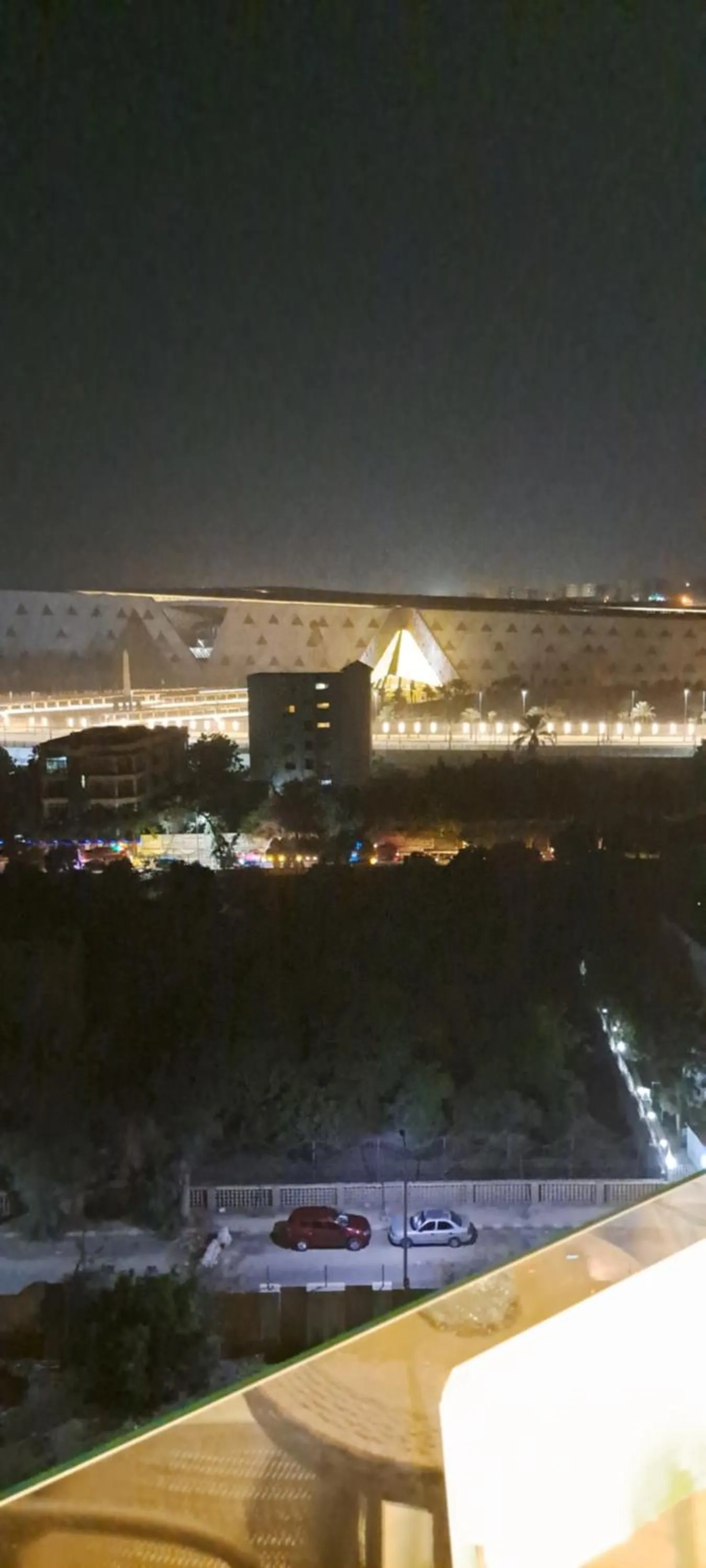 Night in pyramids grand museum inn