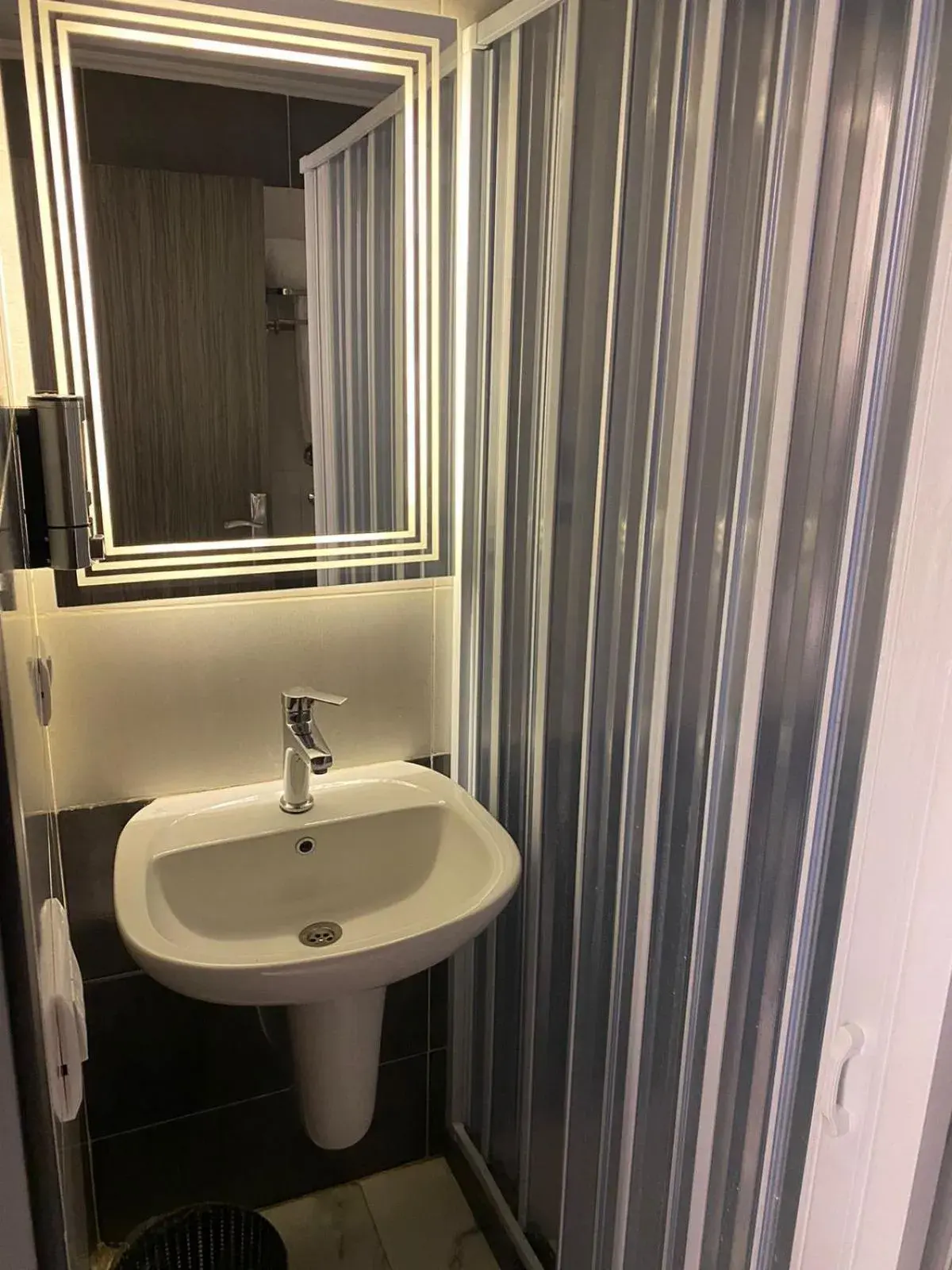 Superior Twin Room with City View in pyramids grand museum inn Superior Twin Room with City View in pyramids grand museum inn