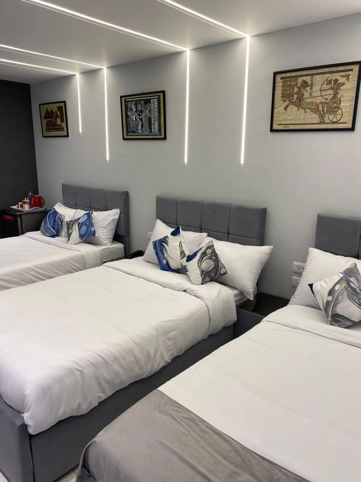 Photo of the whole room, Bed in pyramids grand museum inn