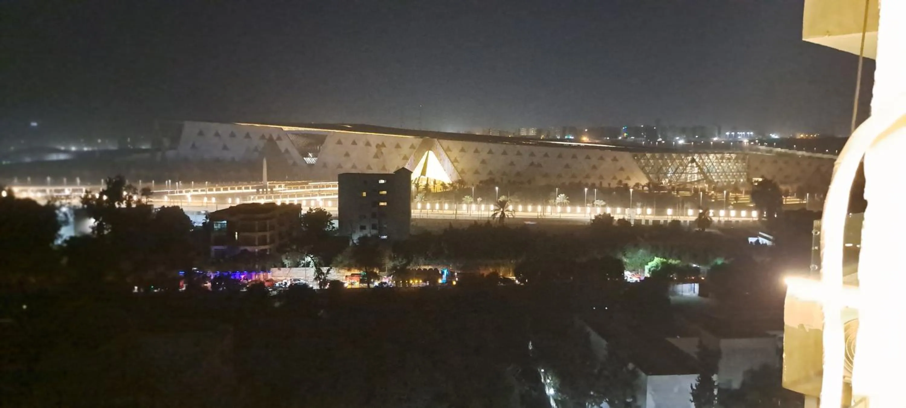 Night in pyramids grand museum inn