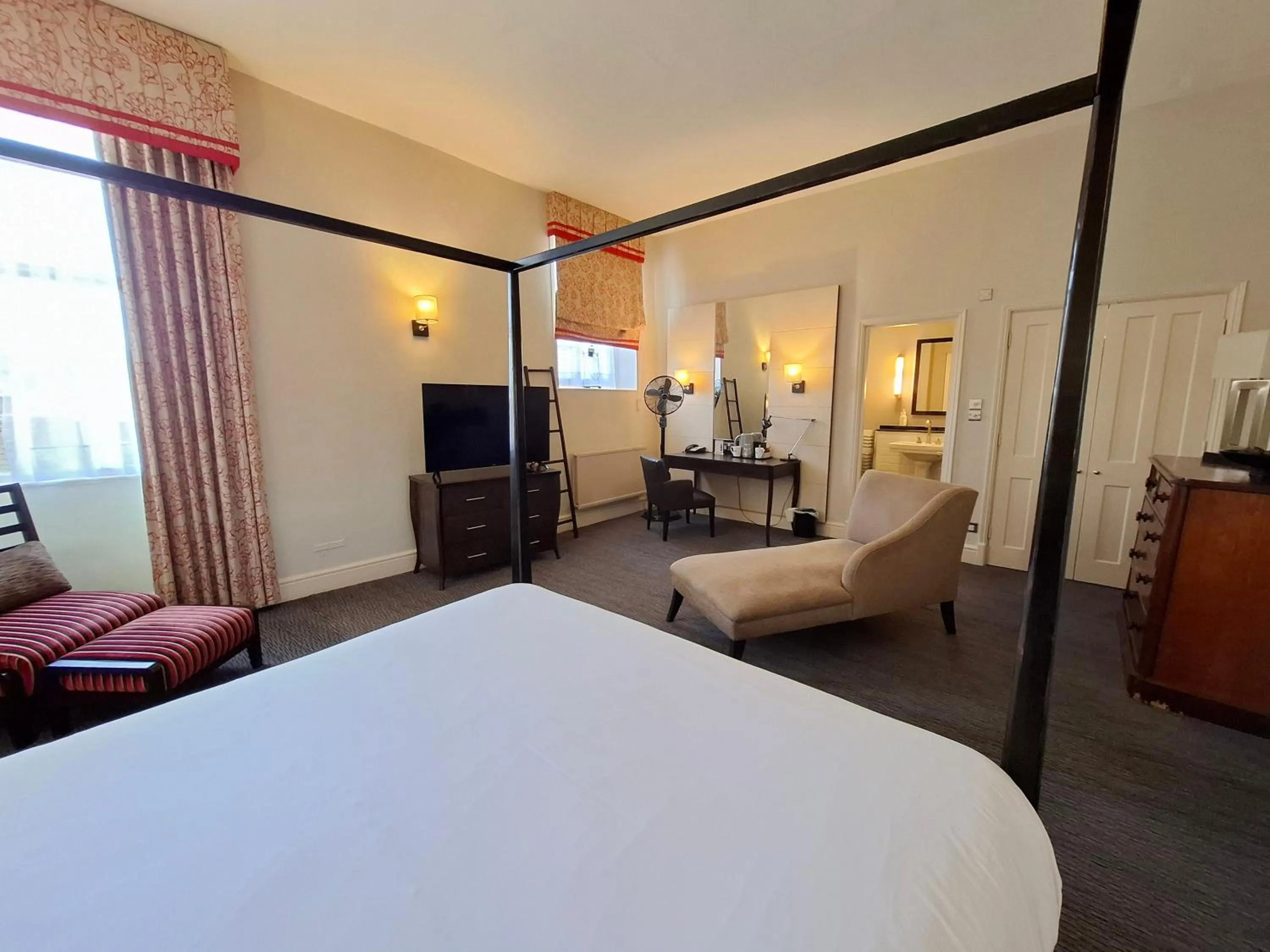 Bedroom, Bed in Best Western Plus Angel Hotel