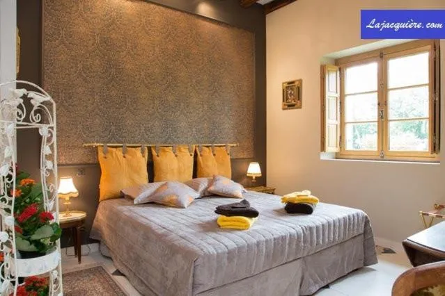Bed in La Jacquière