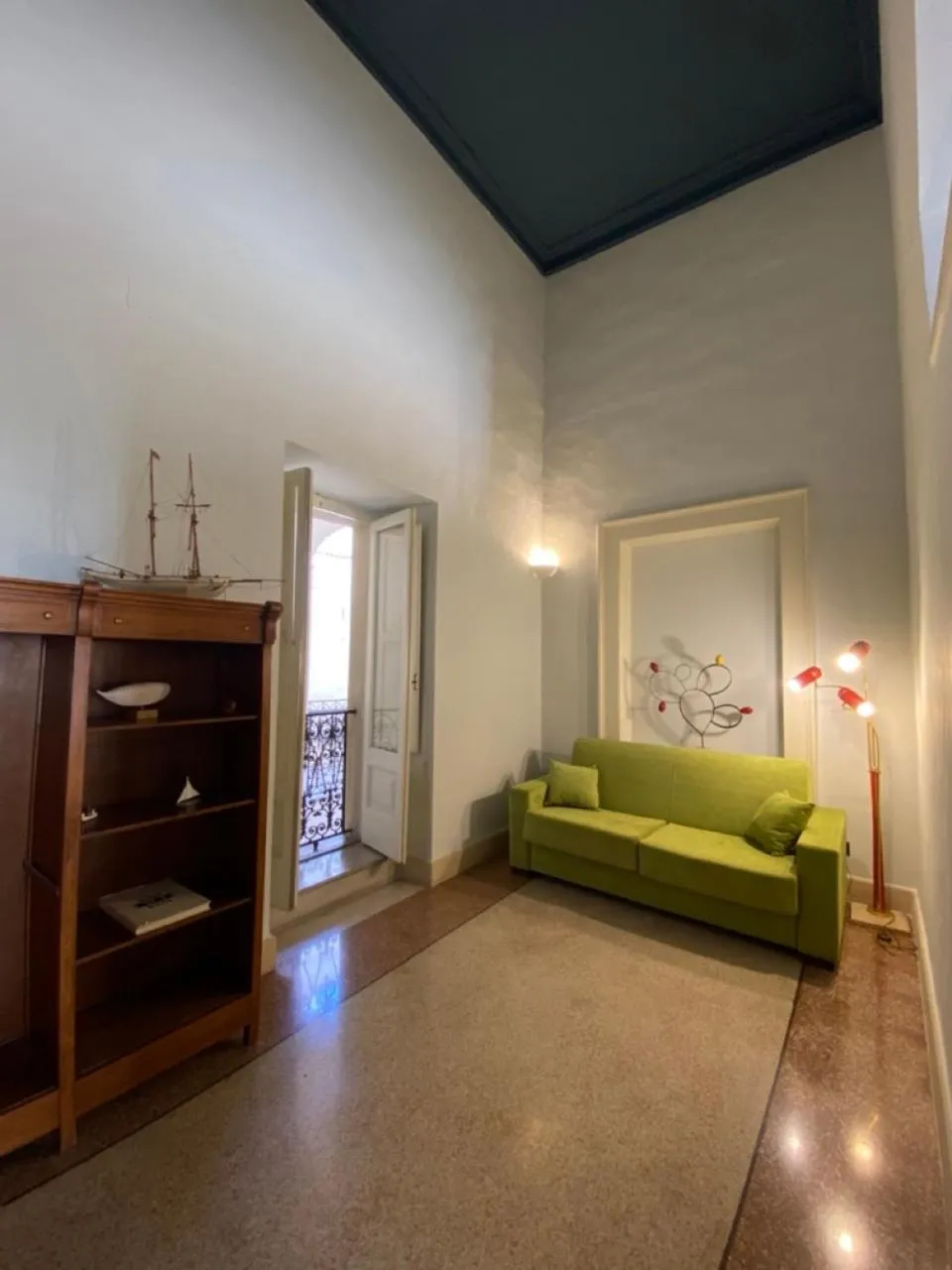 Living room in Roiss Haus Suites