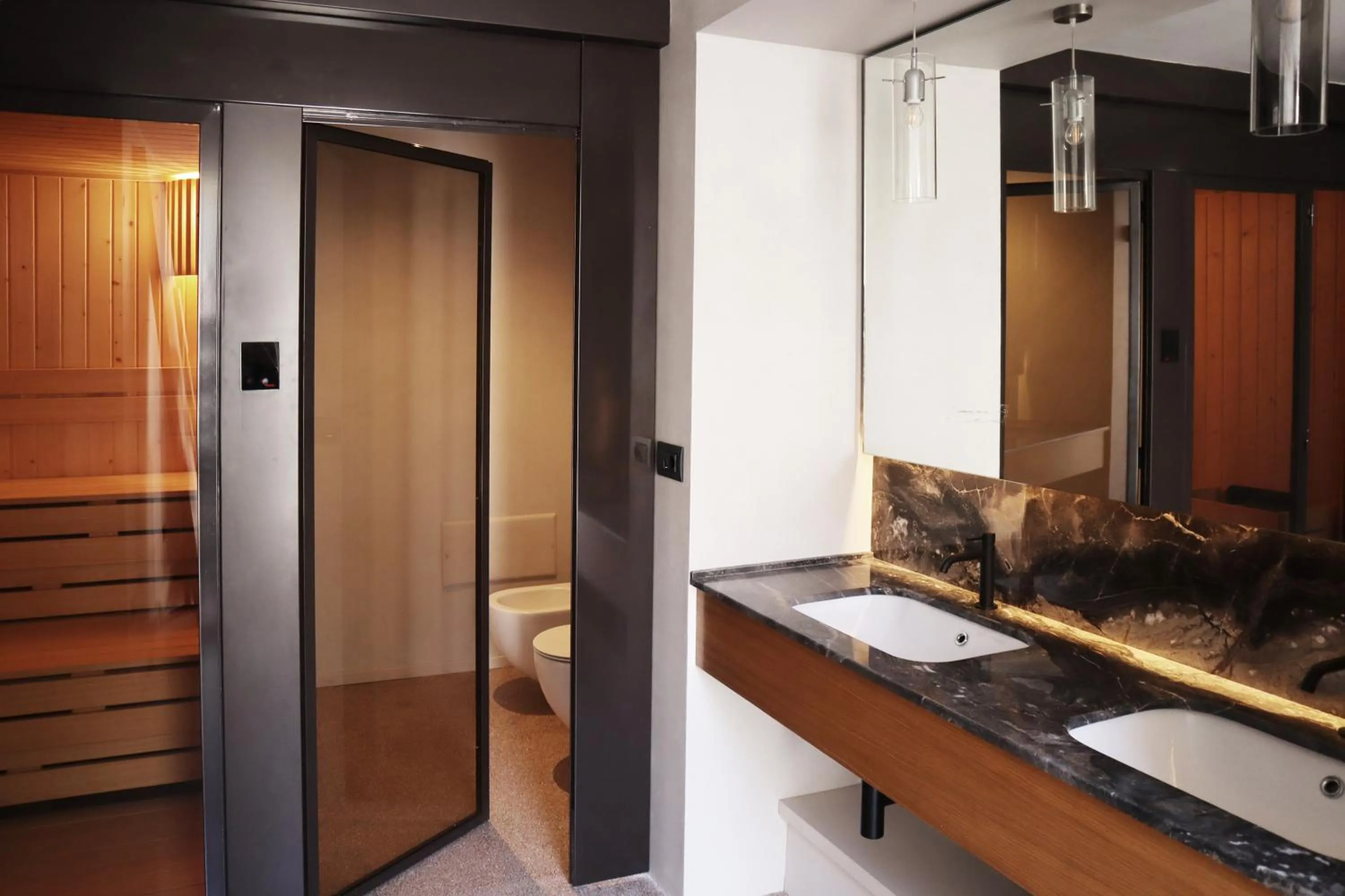 Sauna in Roiss Haus Suites