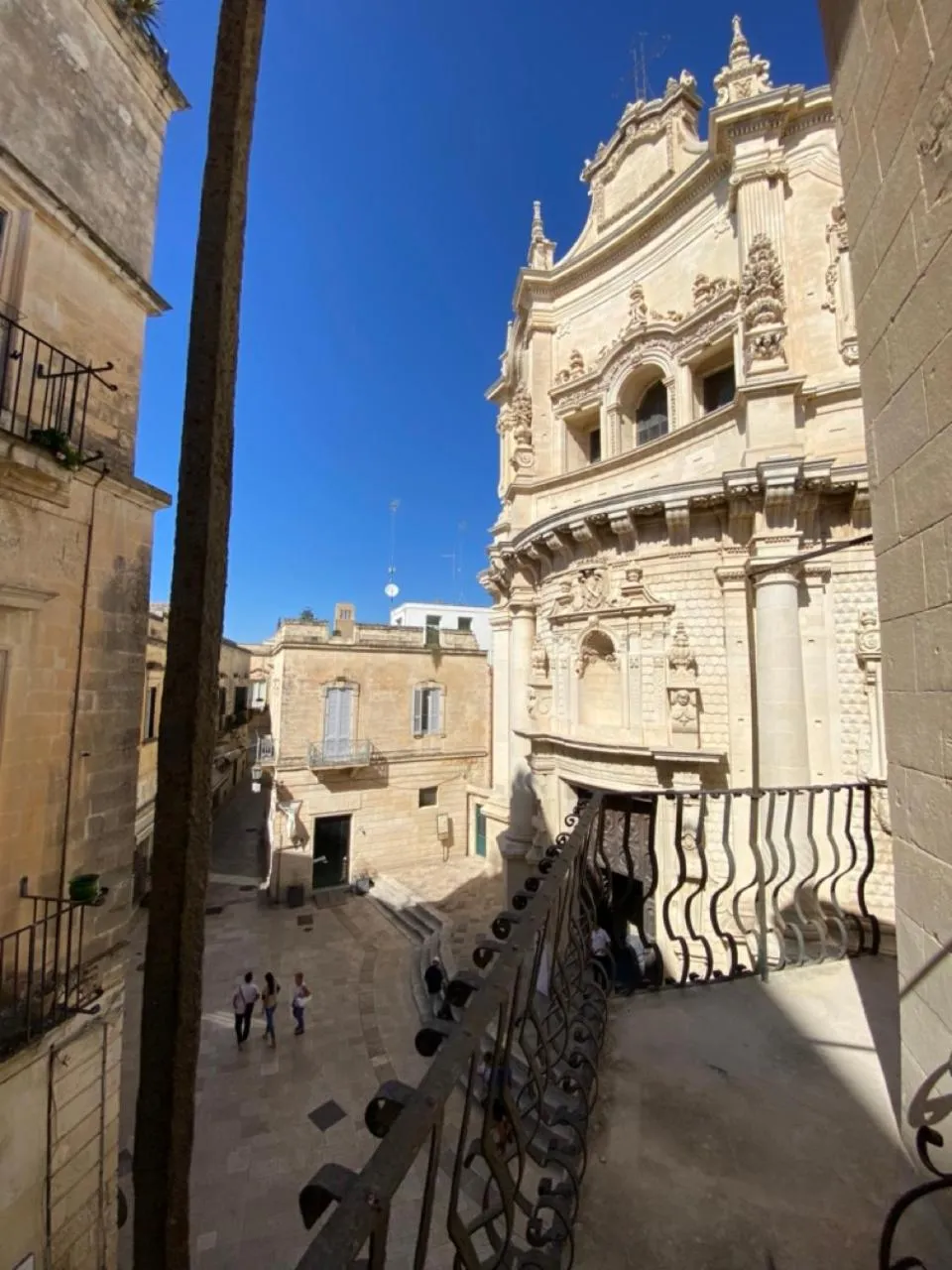 Nearby landmark in Roiss Haus Suites