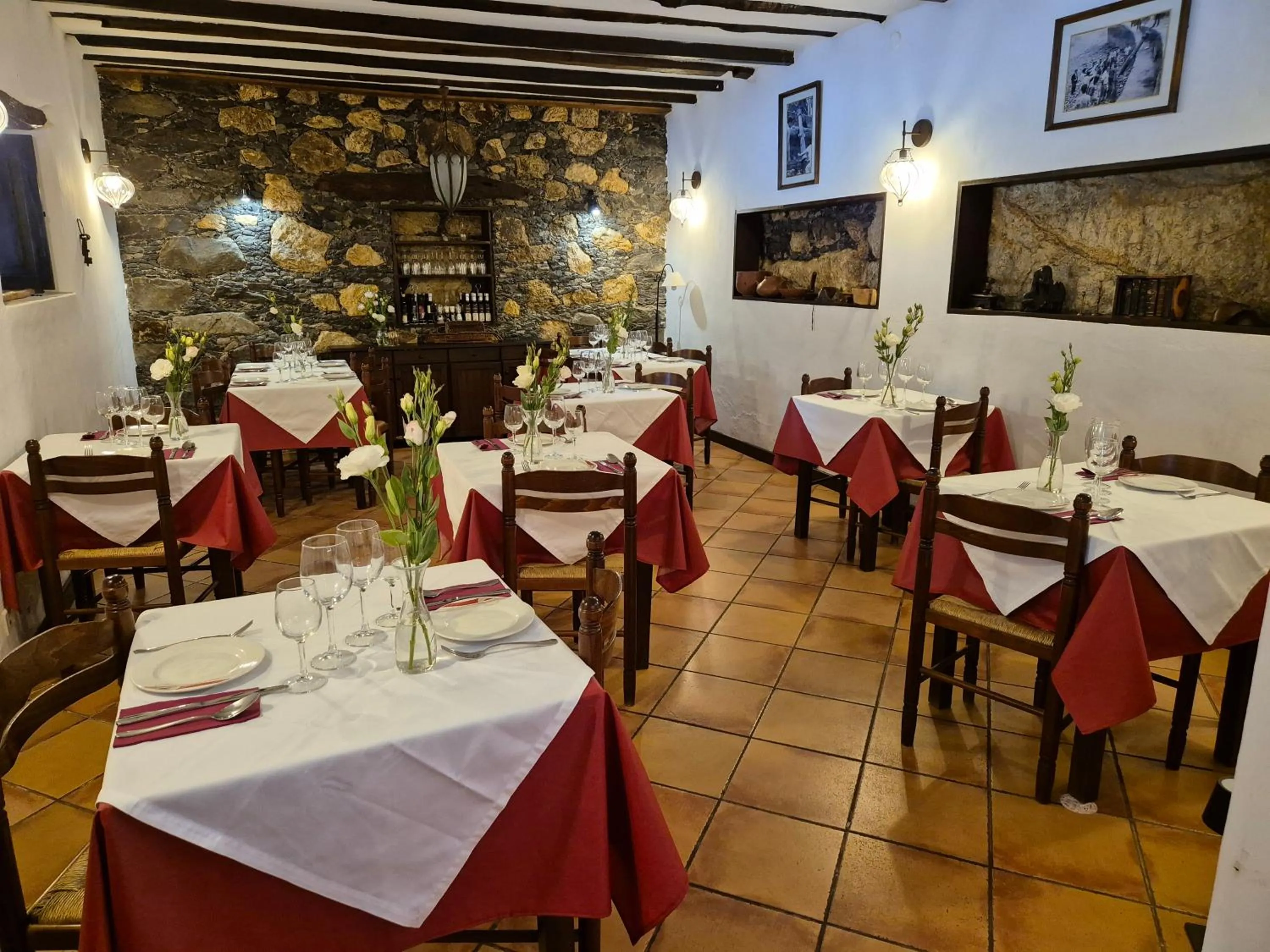 Restaurant/places to eat in Tamahuche Hotel Rural