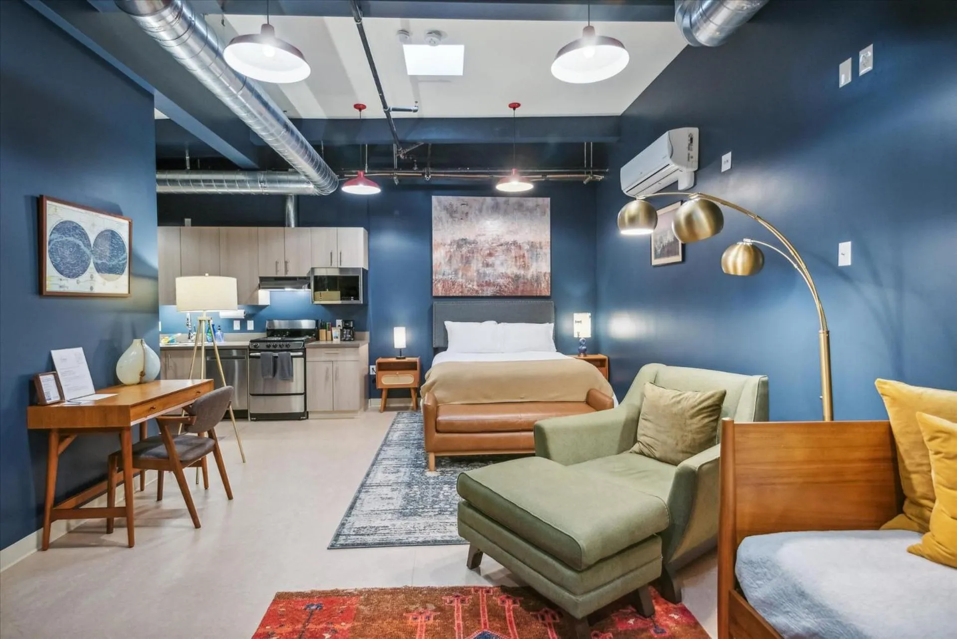 VioletSuitesPDX Boutique Hotel