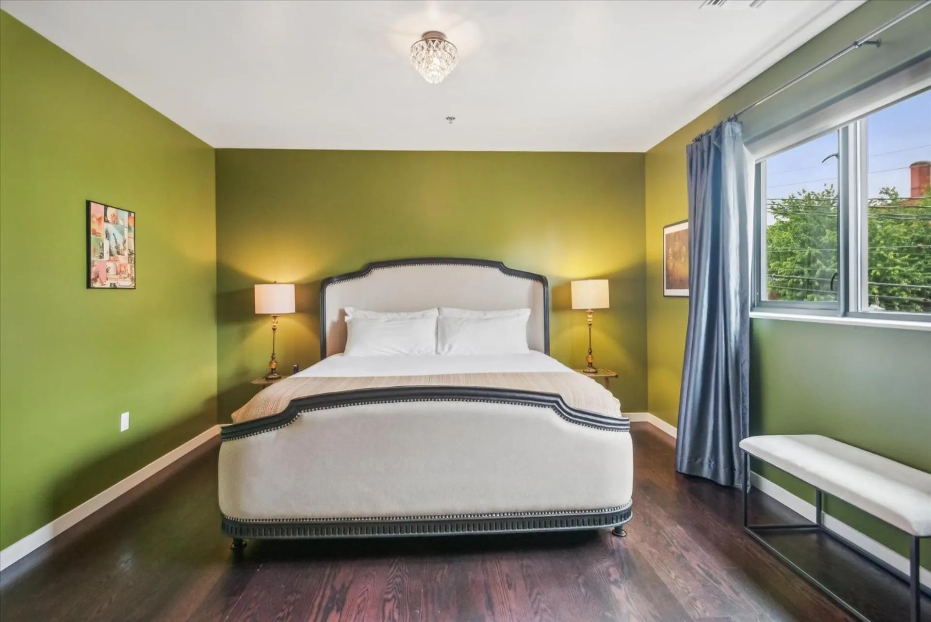 Bed in VioletSuitesPDX Boutique Hotel