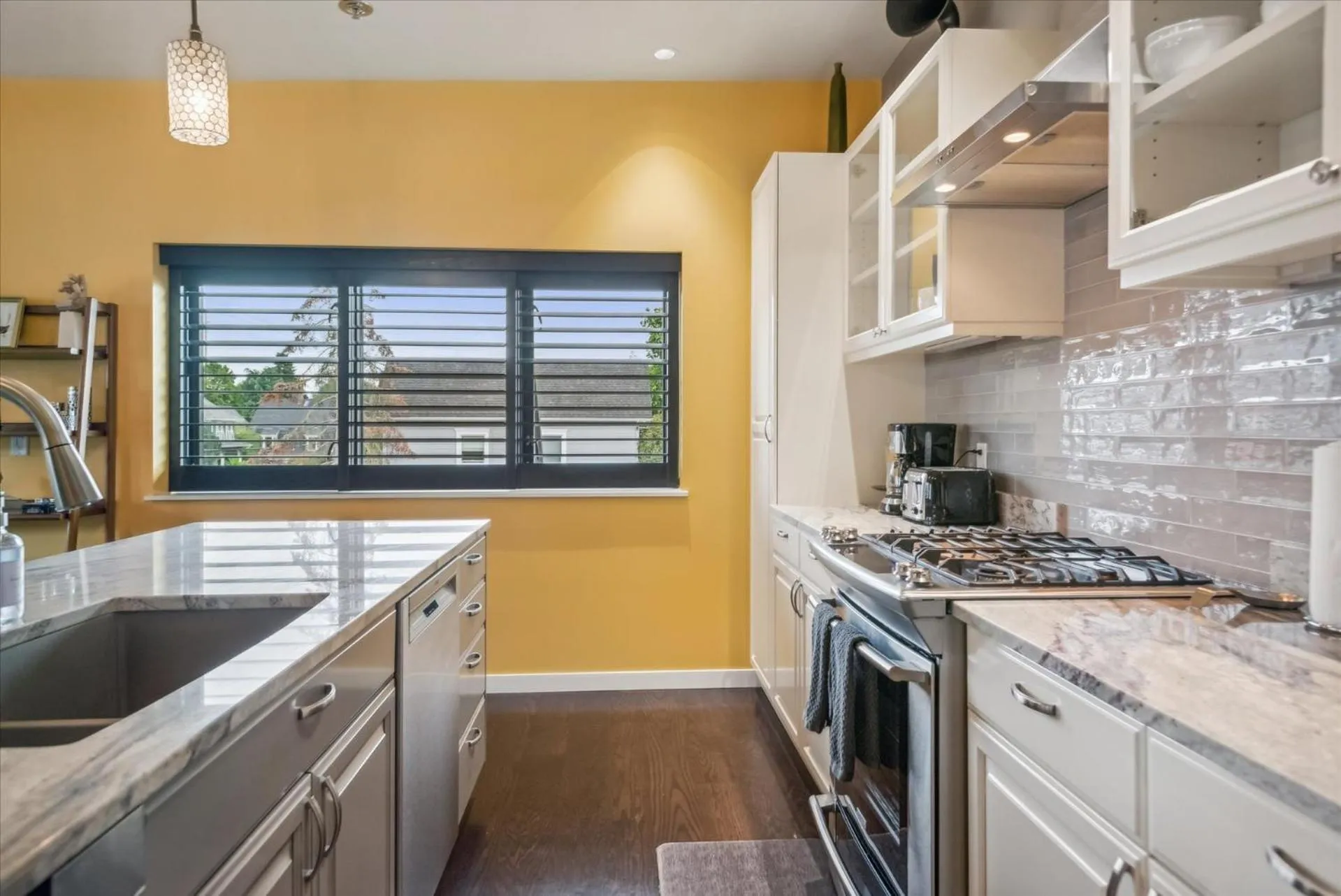 VioletSuitesPDX Boutique Hotel