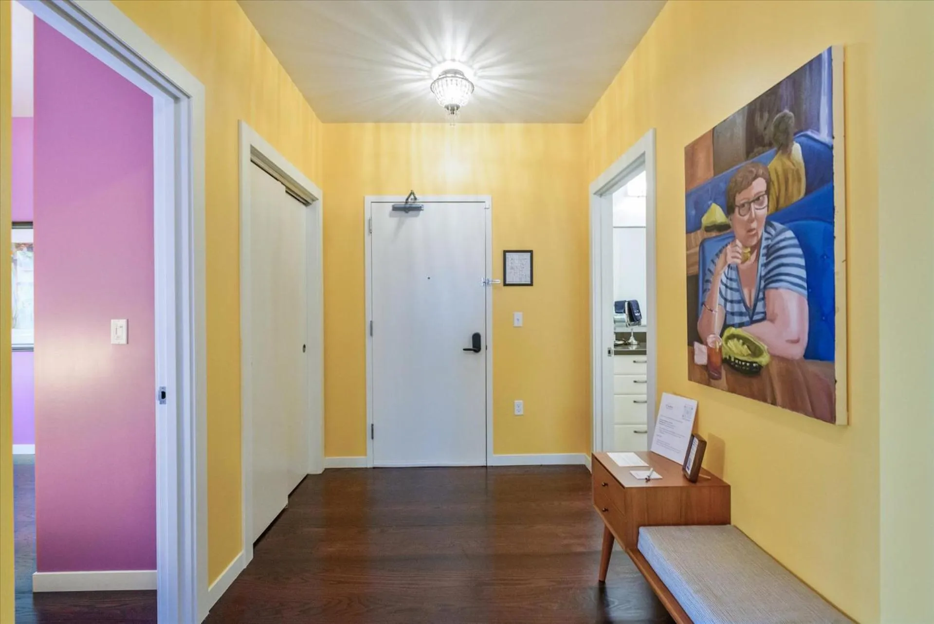 VioletSuitesPDX Boutique Hotel