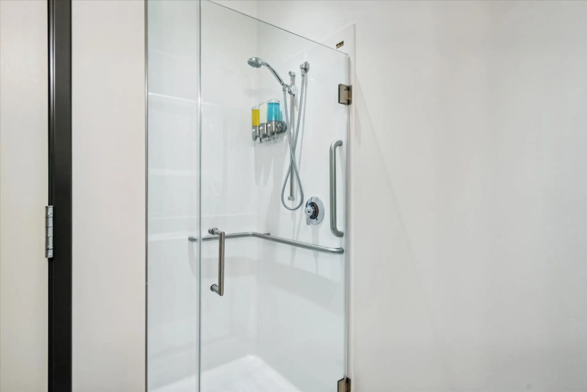 VioletSuitesPDX Boutique Hotel