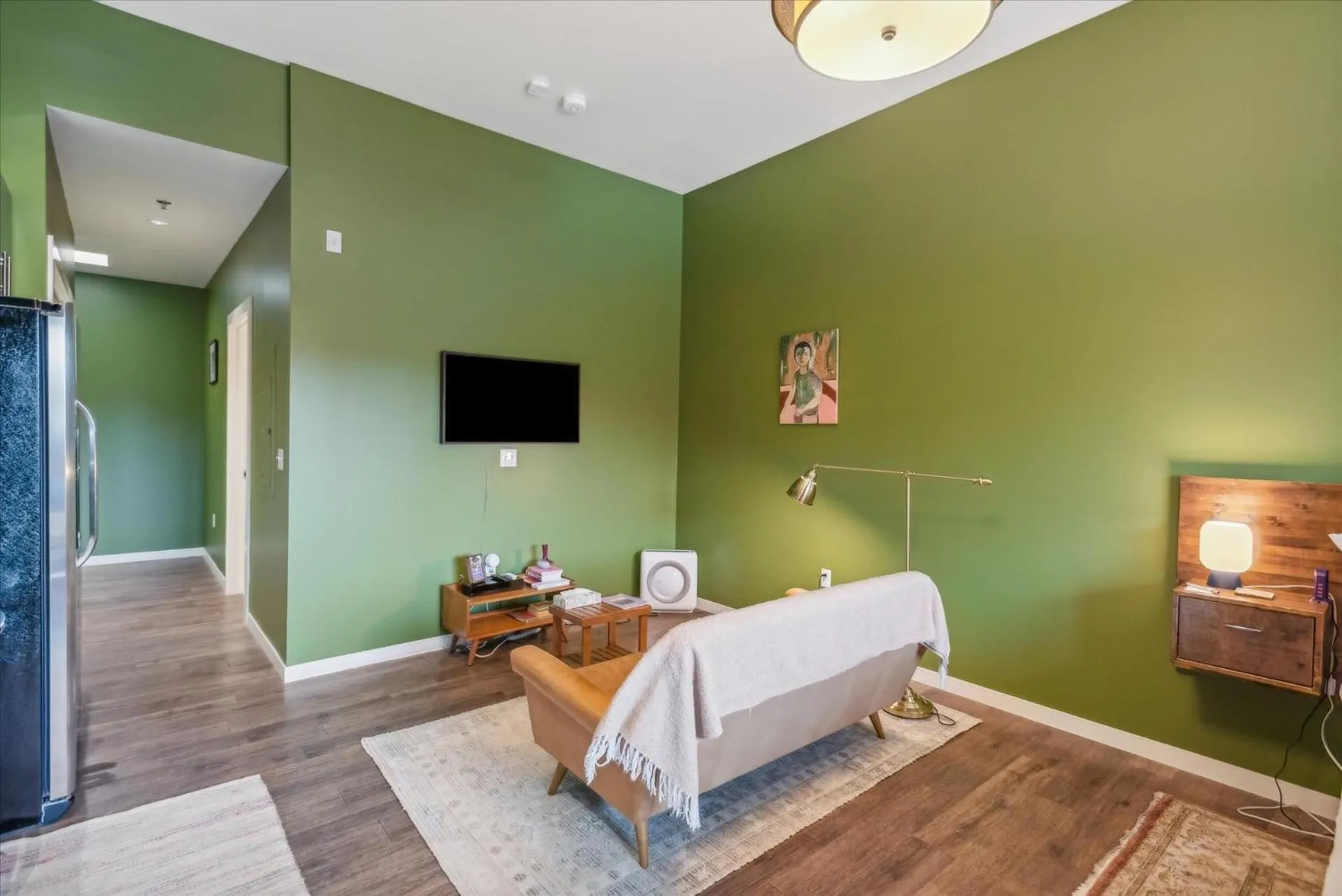 VioletSuitesPDX Boutique Hotel