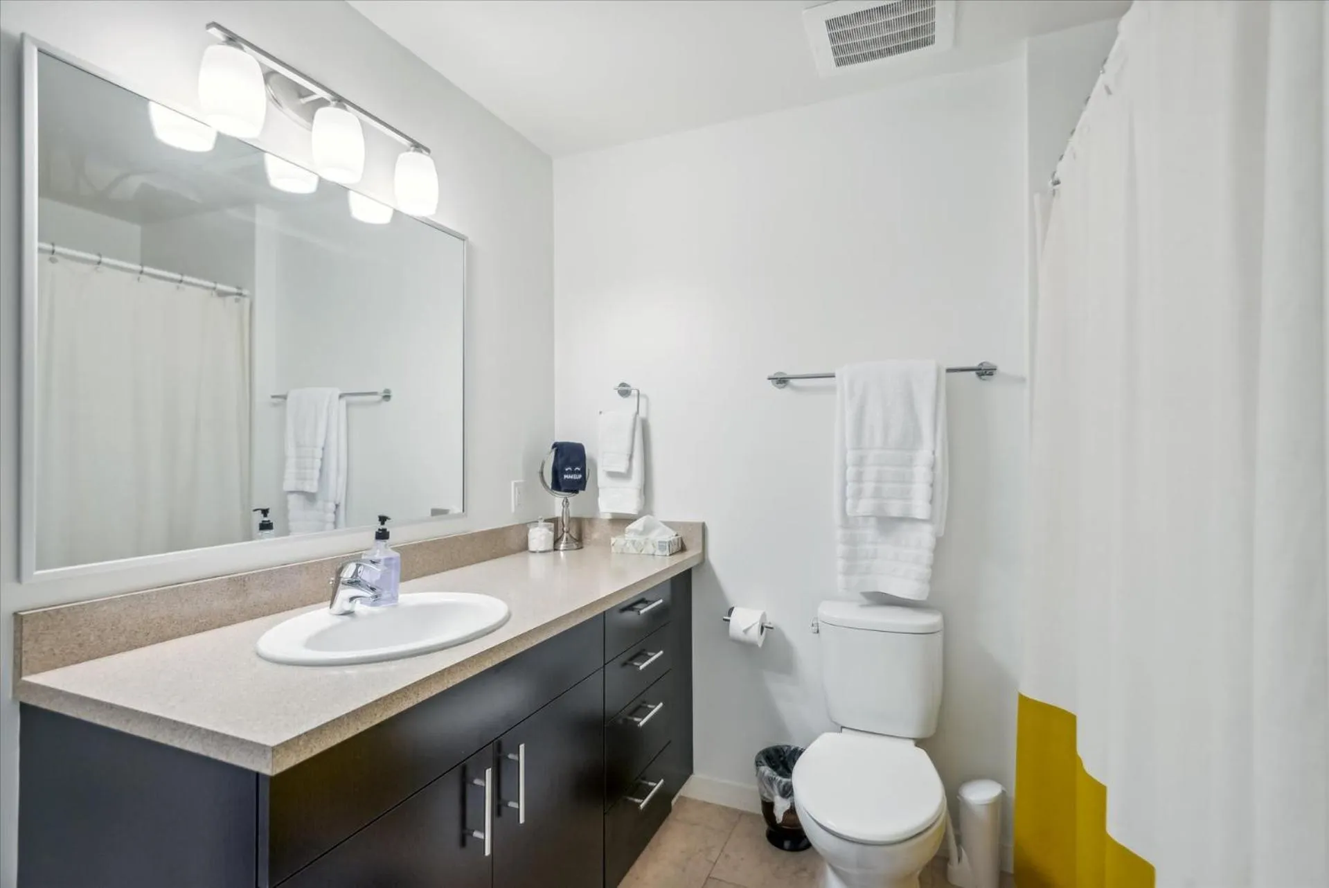 VioletSuitesPDX Boutique Hotel