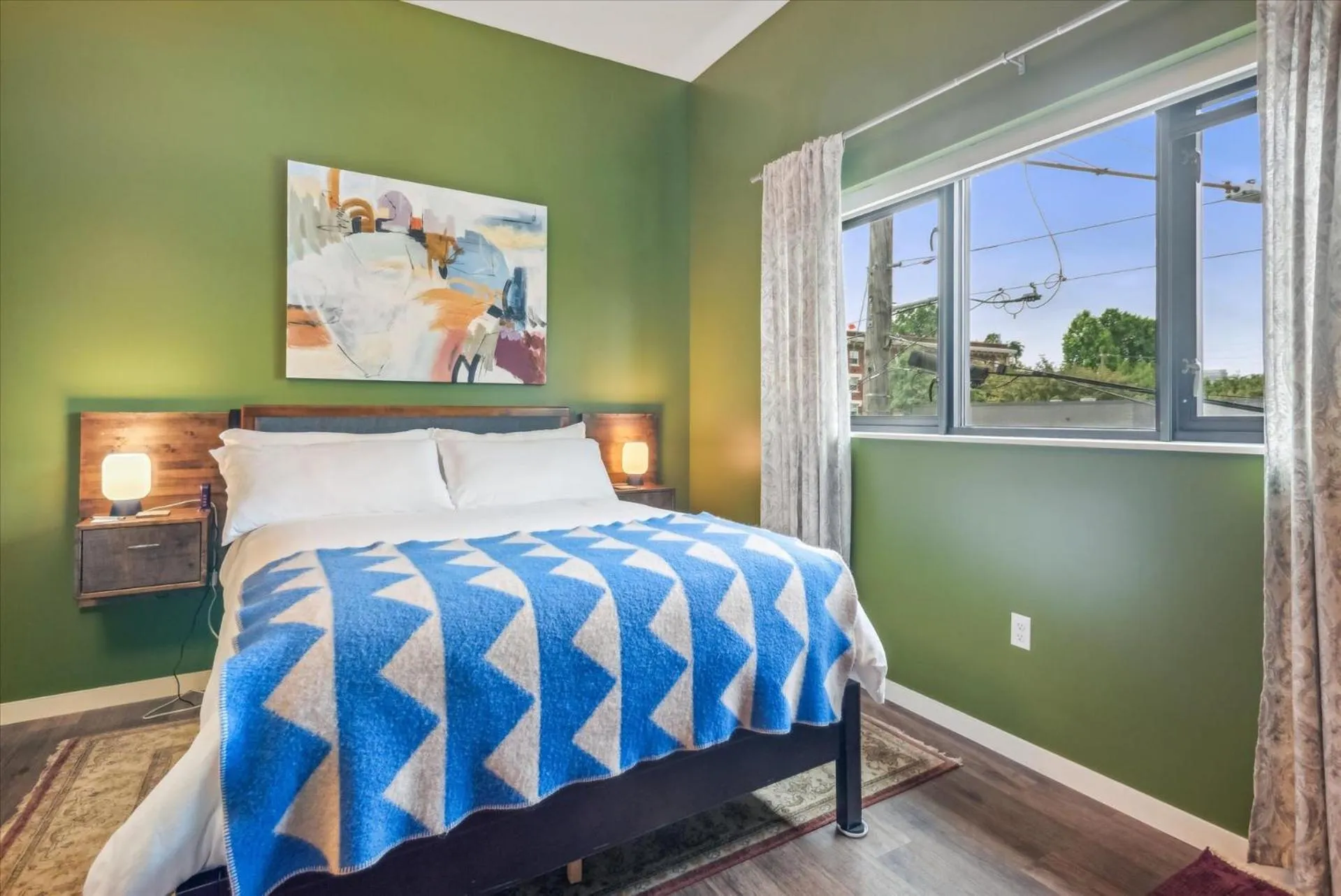 Bed in VioletSuitesPDX Boutique Hotel