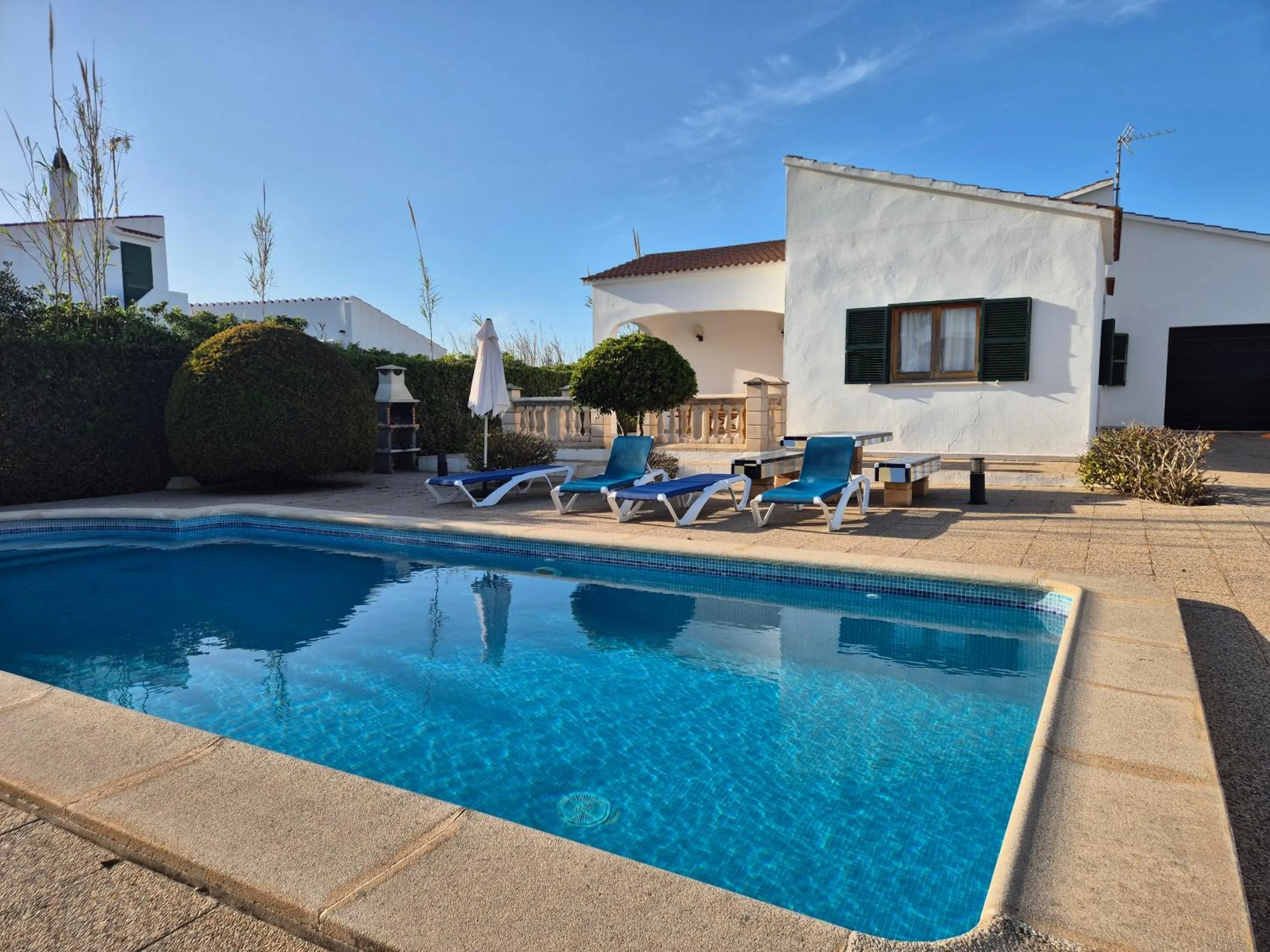 Villa Luz: refugio de calma y belleza en Menorca