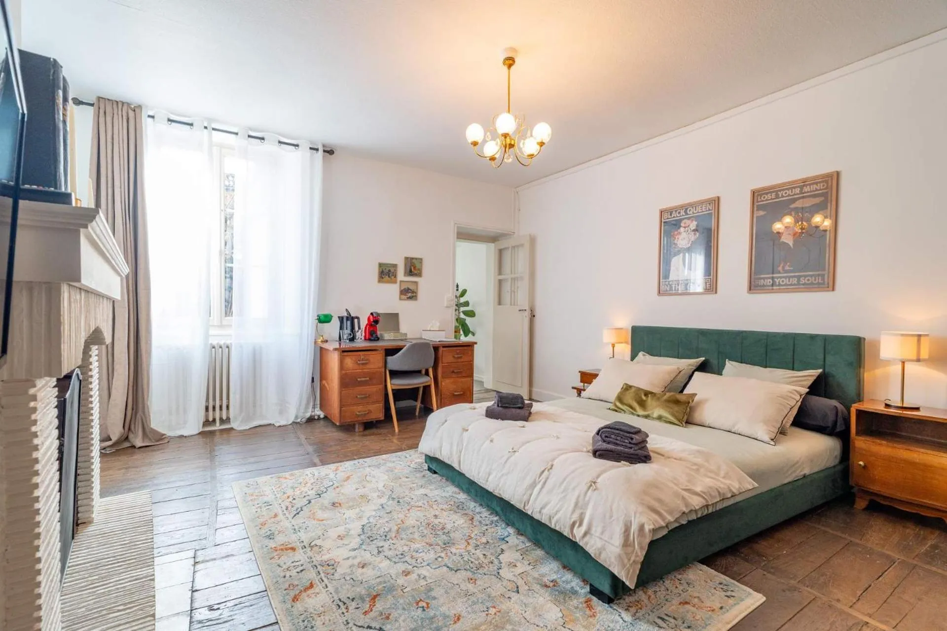 Bedroom, Bed in Les Suites de Bellac