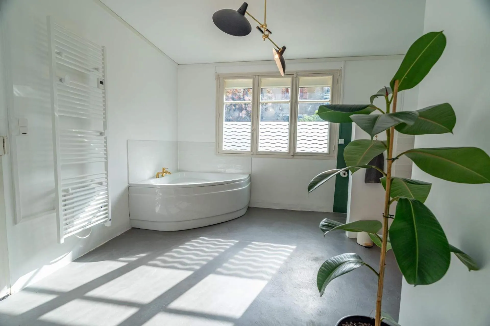 Bath in Les Suites de Bellac