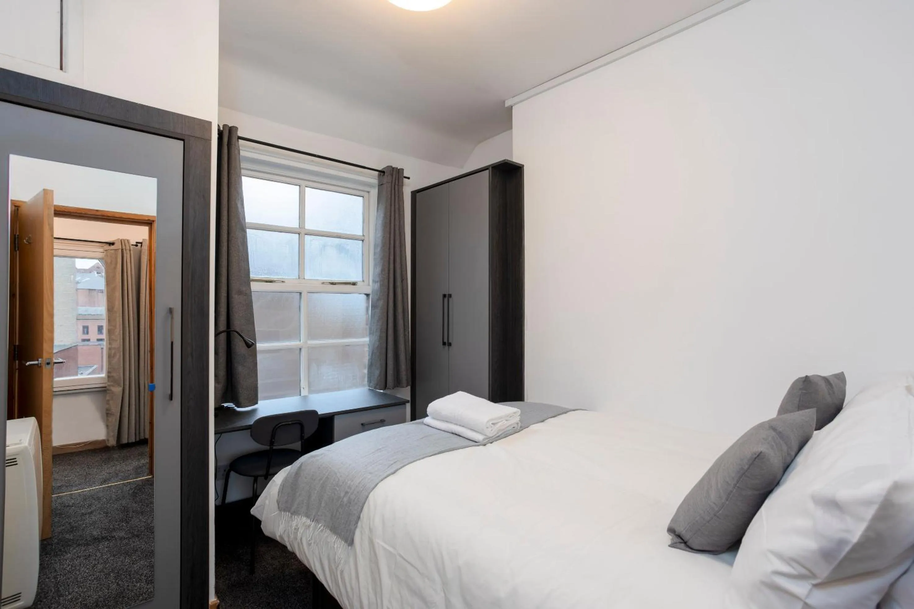 Bedroom in Oxford Row Apartments, Leeds City Centre
