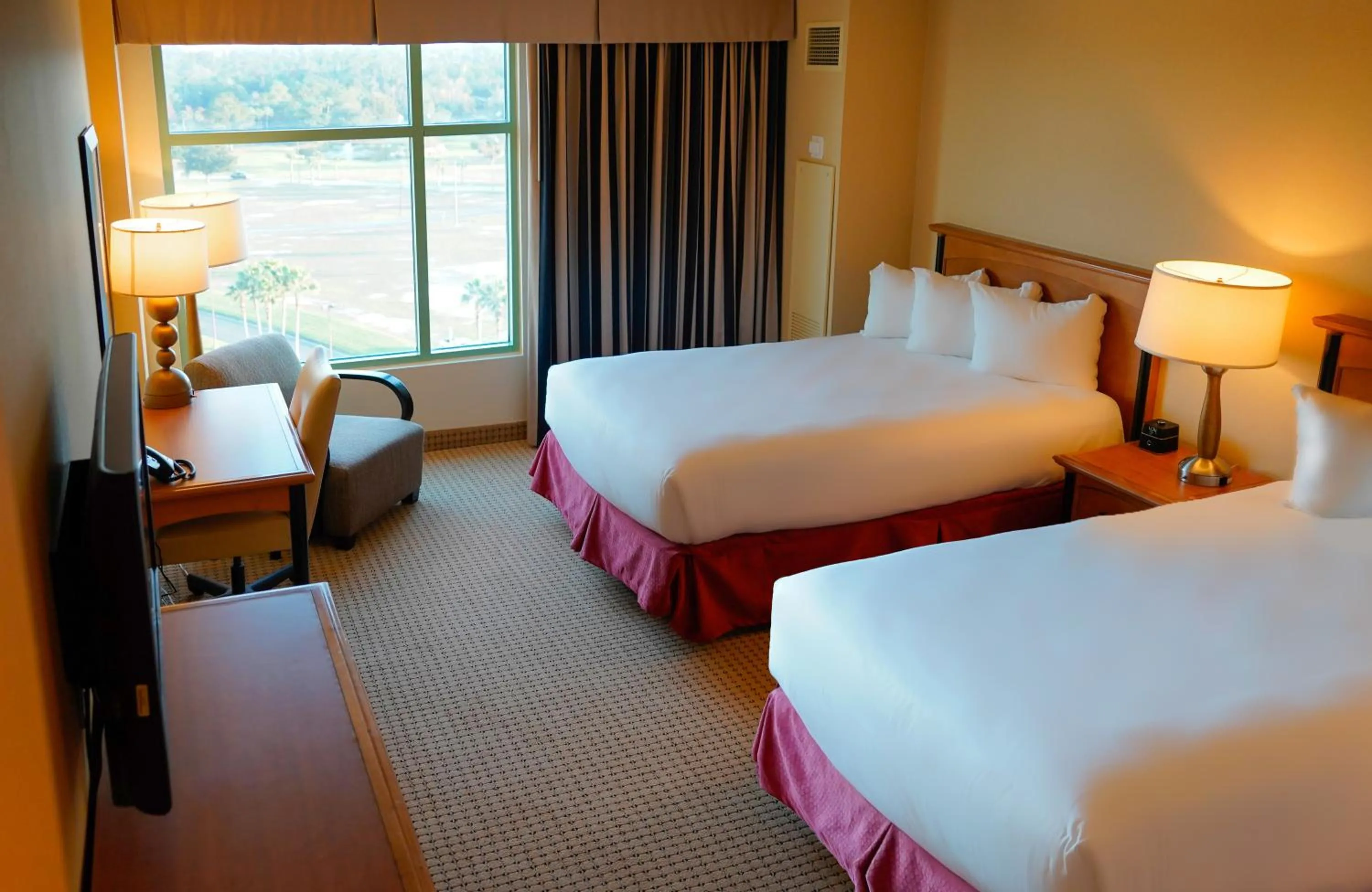 Photo of the whole room, Bed in Hollywood Casino Gulf Coast