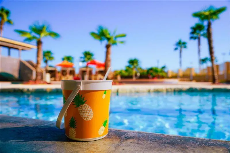 Swimming pool in Hollywood Casino Gulf Coast