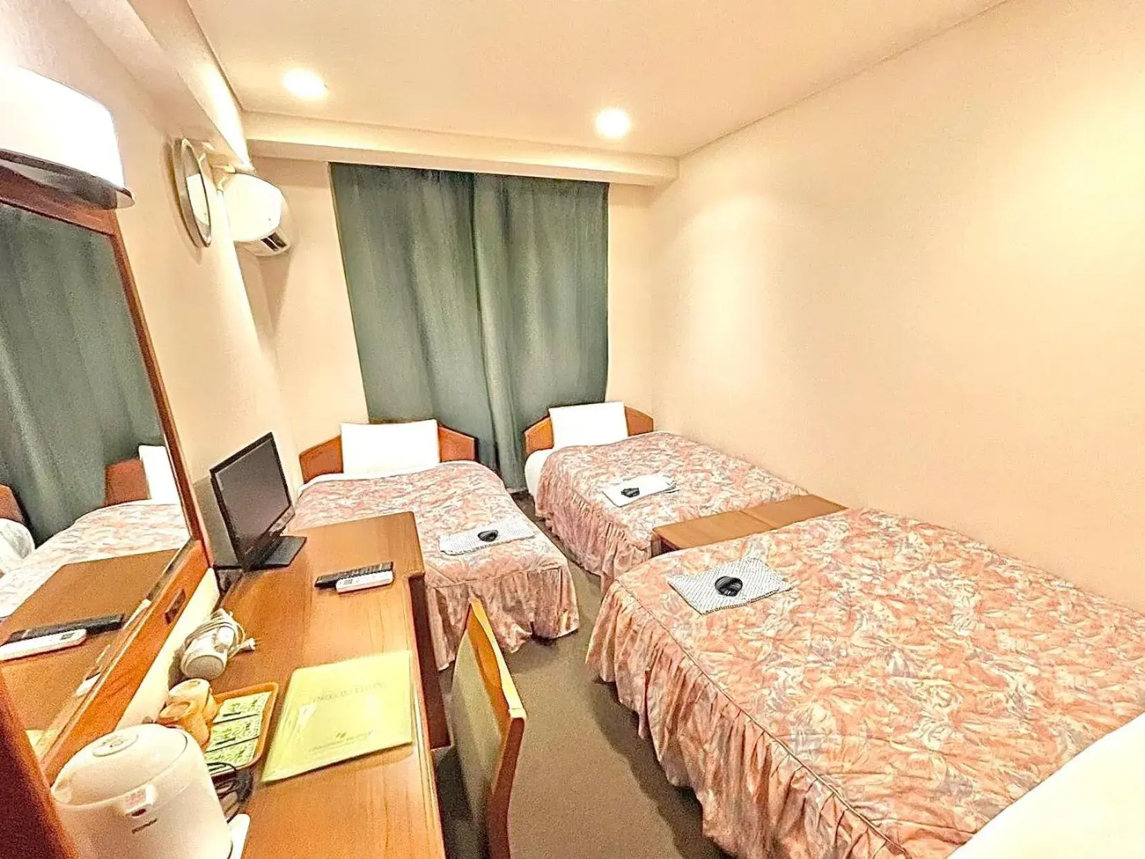 Bed in Matsue Universal Hotel Bed in Matsue Universal Hotel