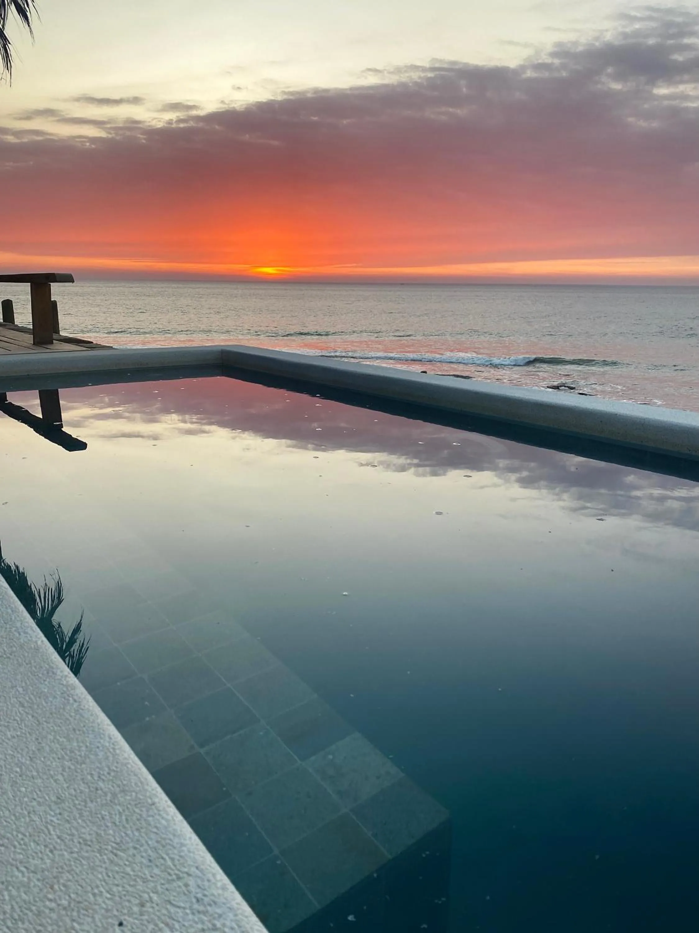Swimming pool in La Playa