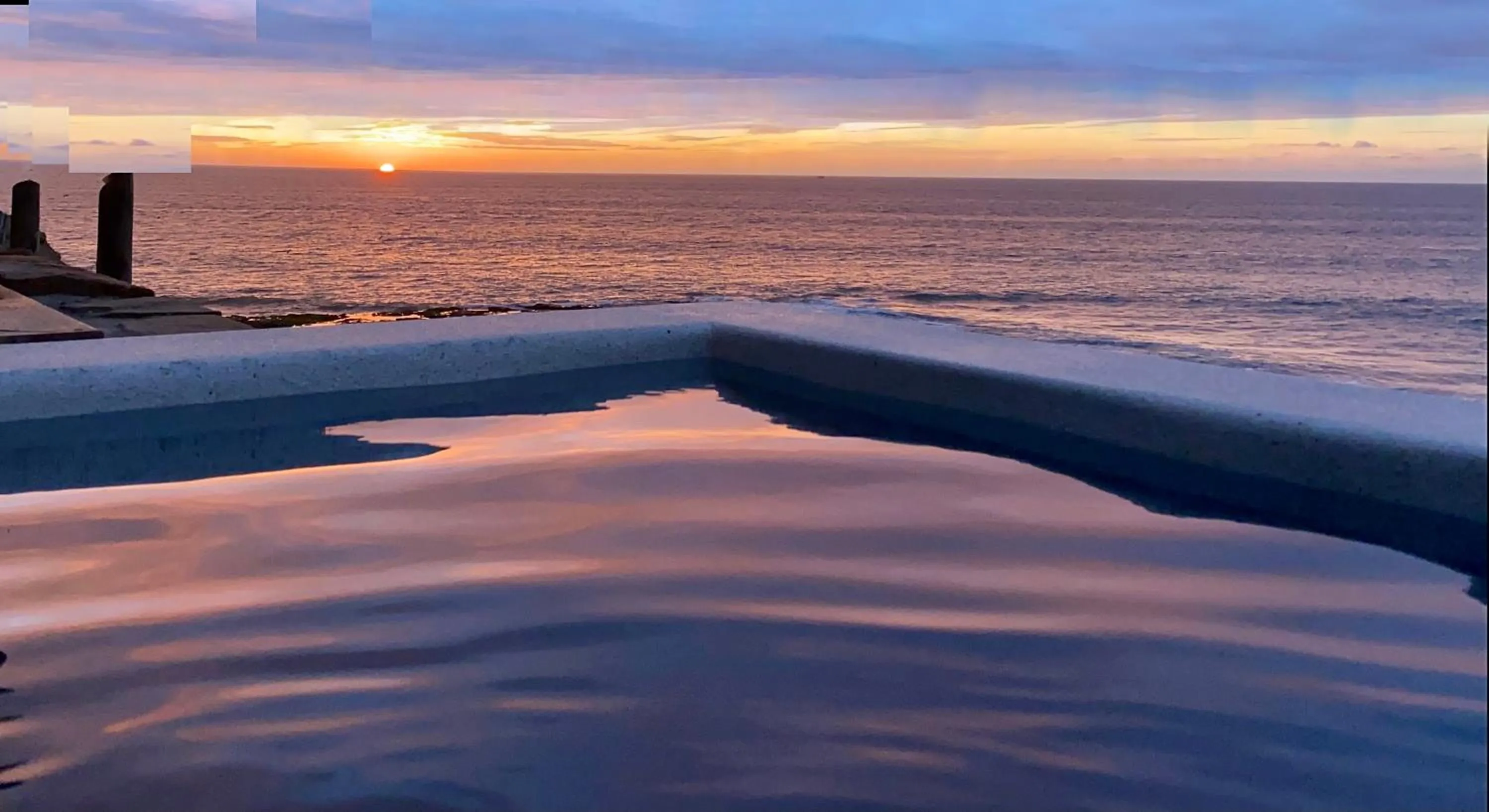 Swimming pool in La Playa