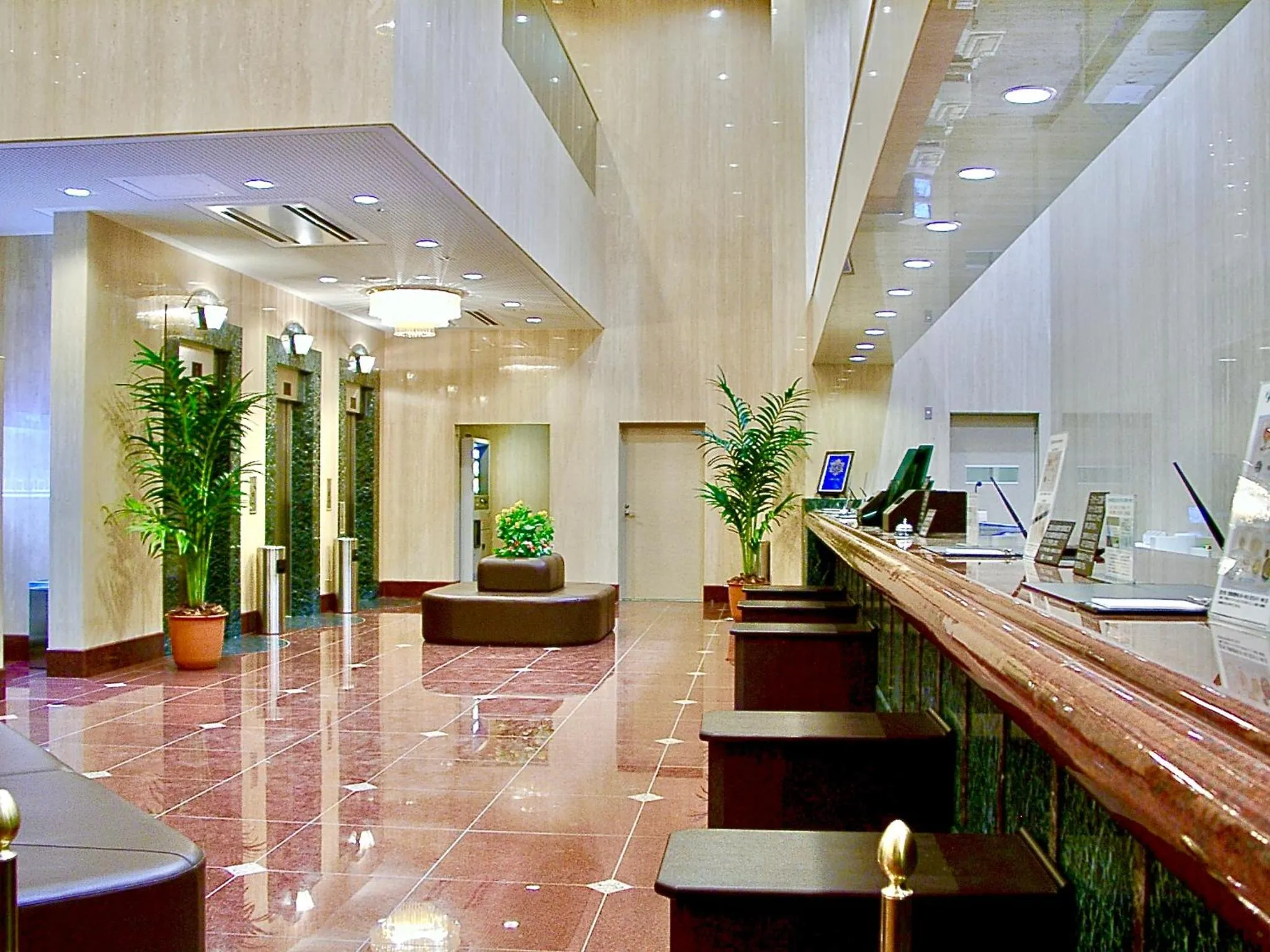 Lobby or reception in Yonago Universal Hotel
