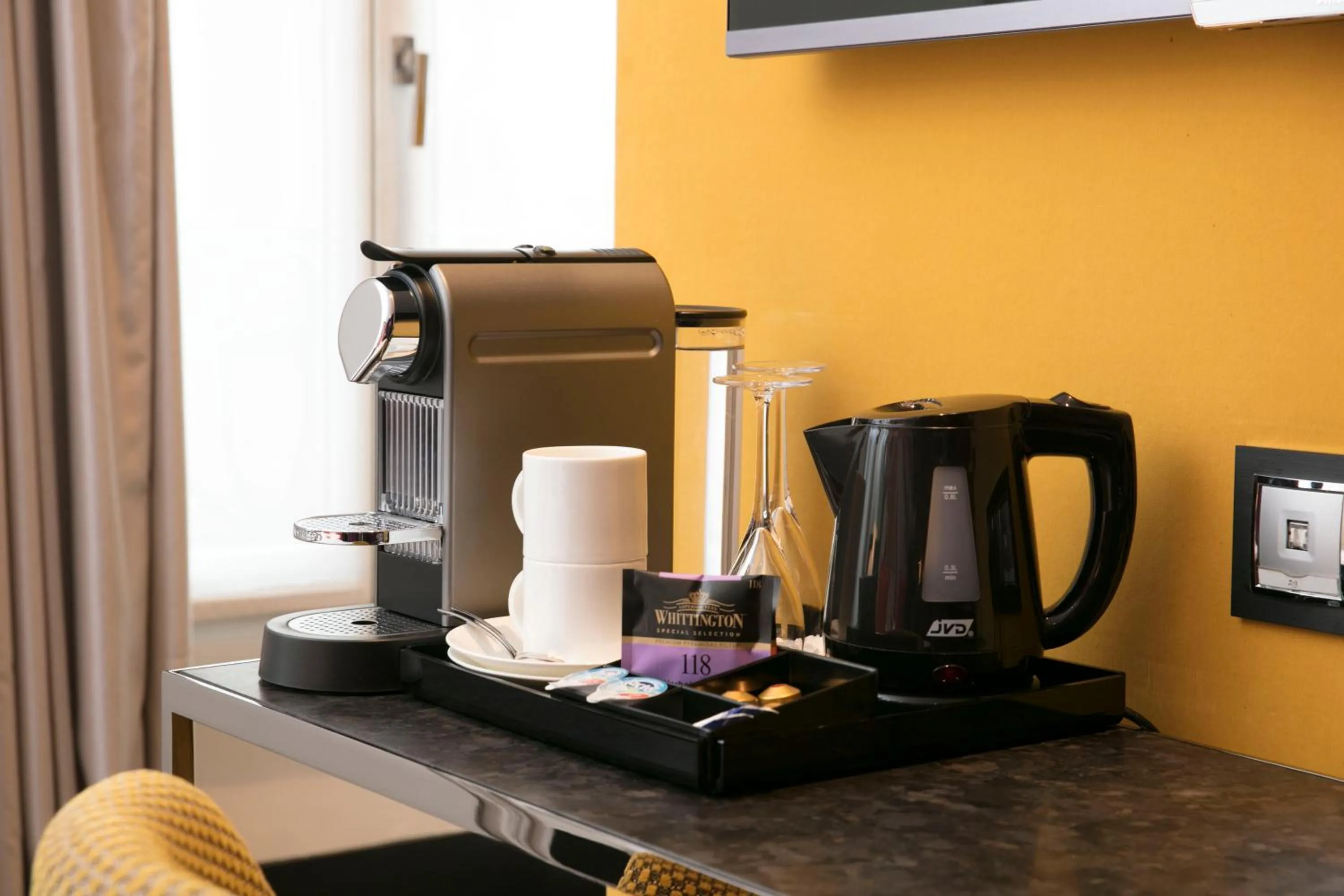 Coffee/tea facilities in Hotel de Seze