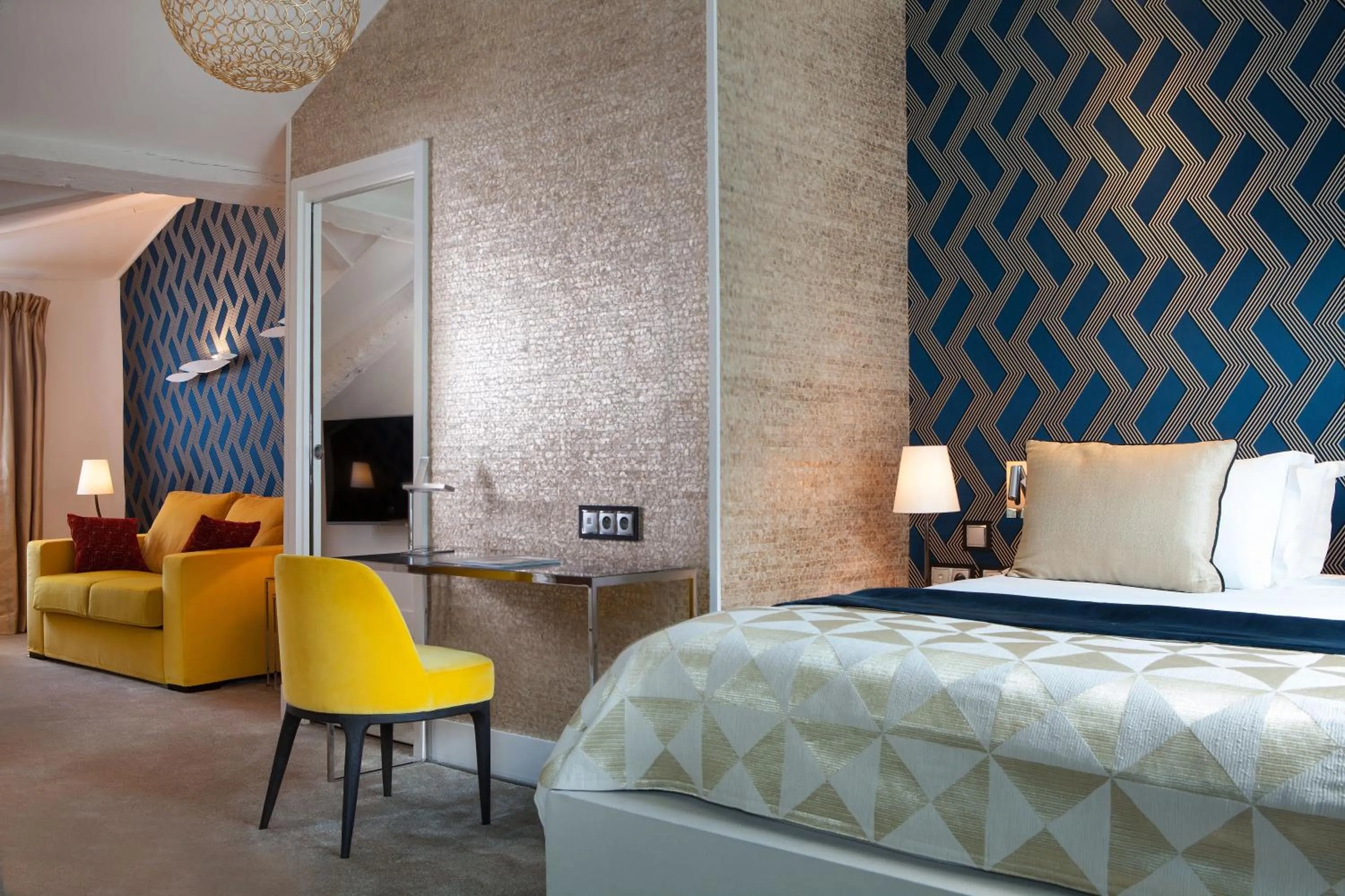 Photo of the whole room, Bed in Hotel de Seze