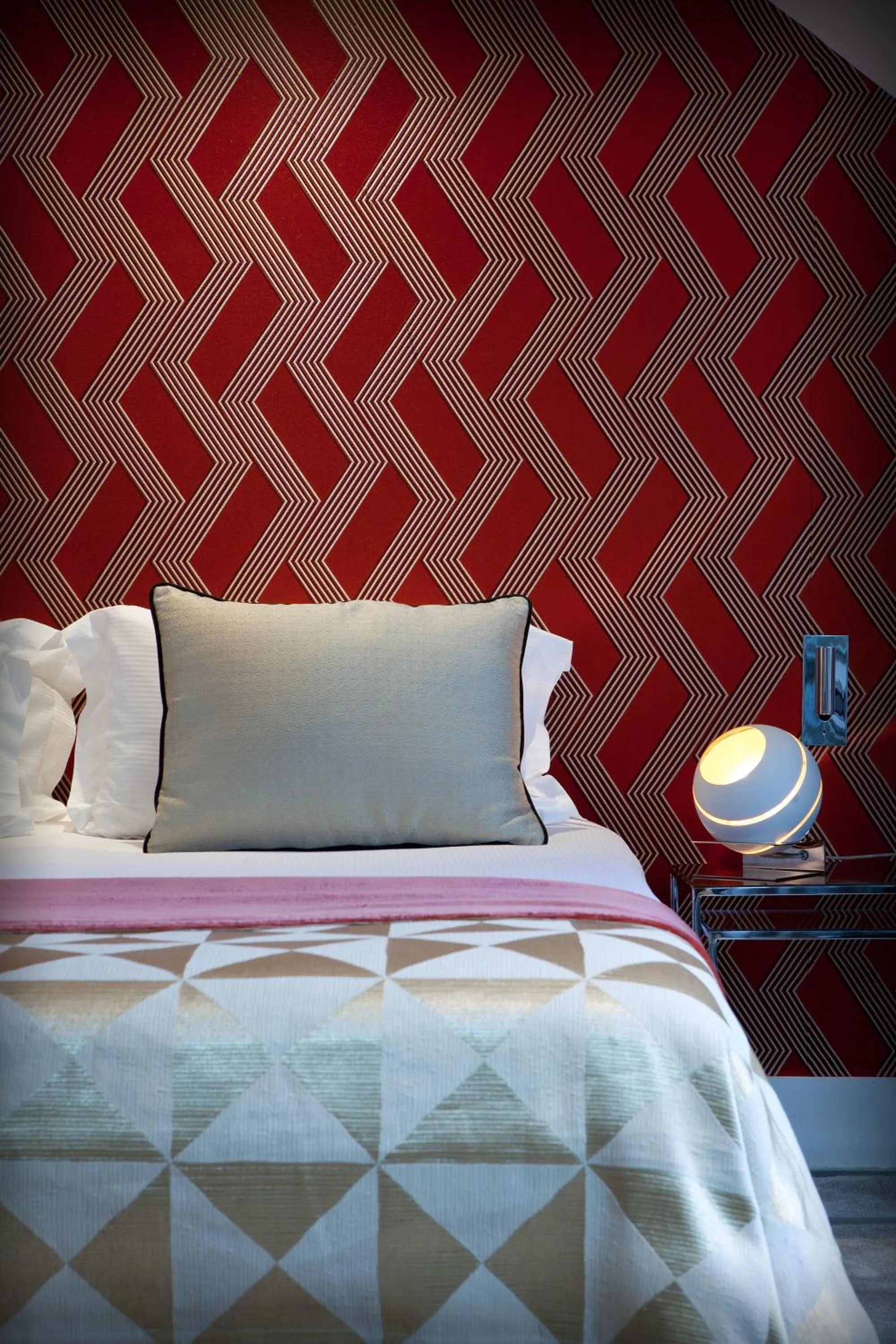 Bed in Hotel de Seze