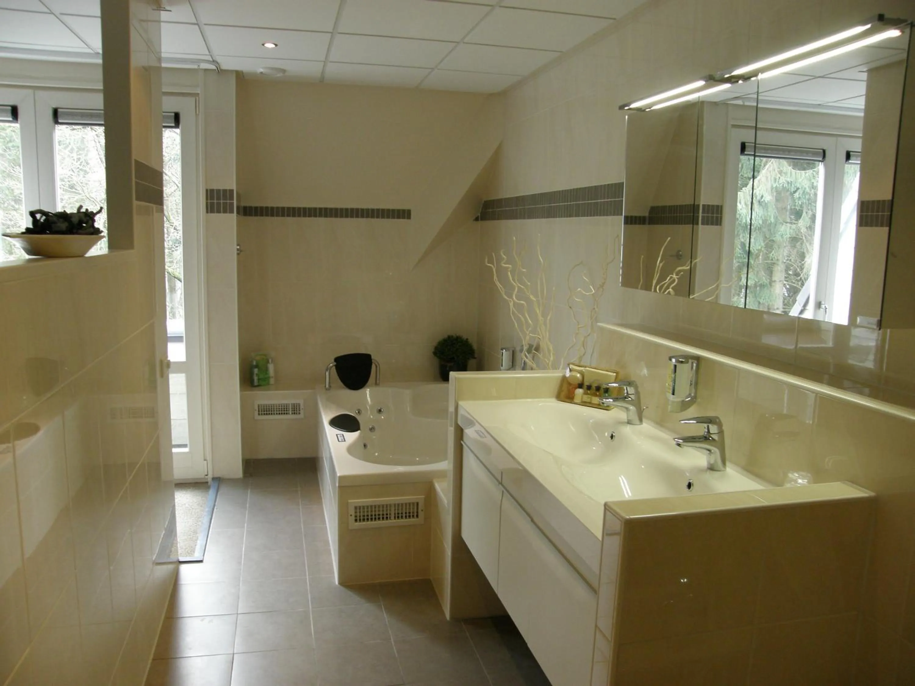 Bathroom in Hotel De Werelt Garderen