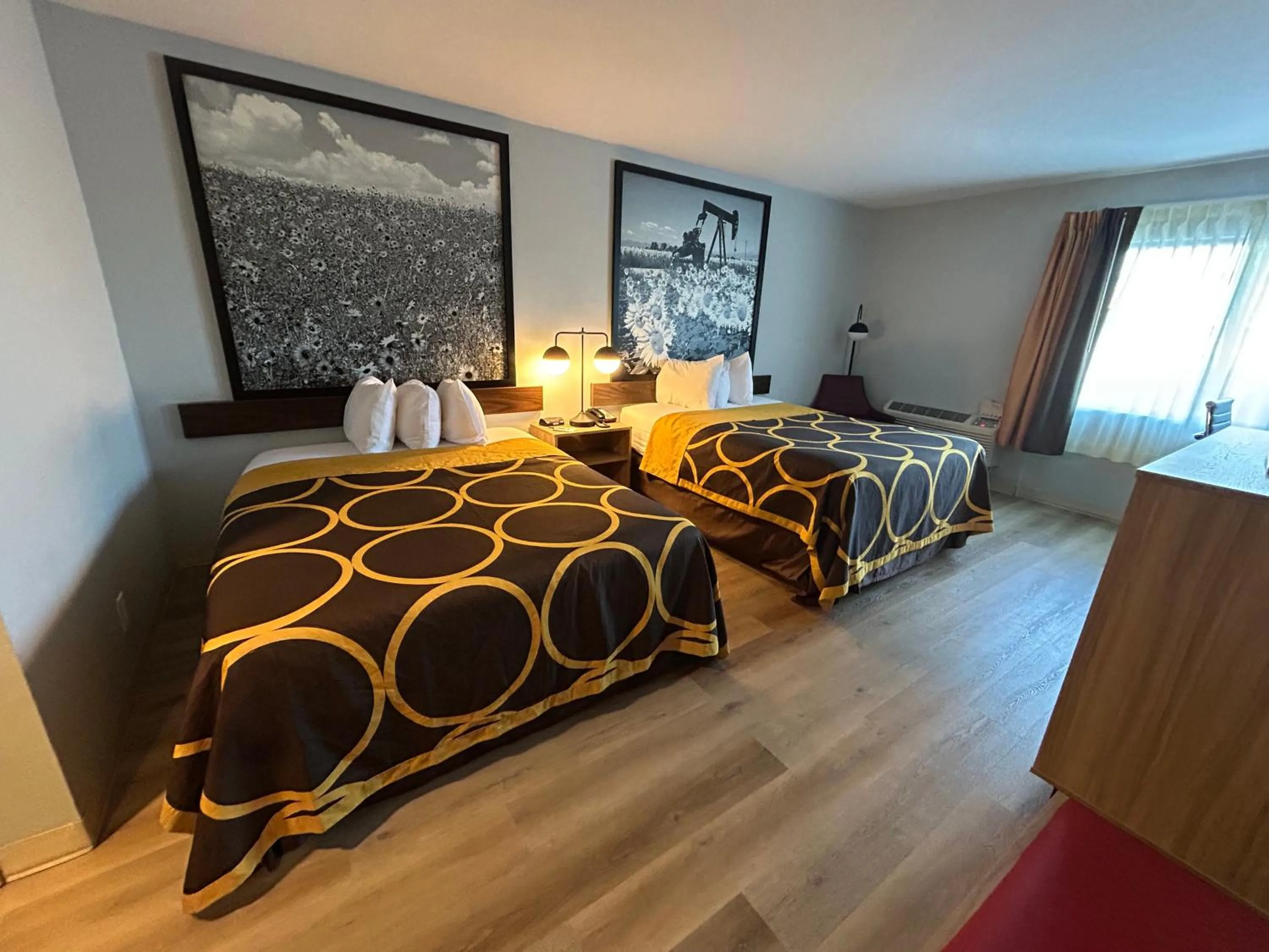 Bedroom, Bed in Super 8 by Wyndham Sterling CO