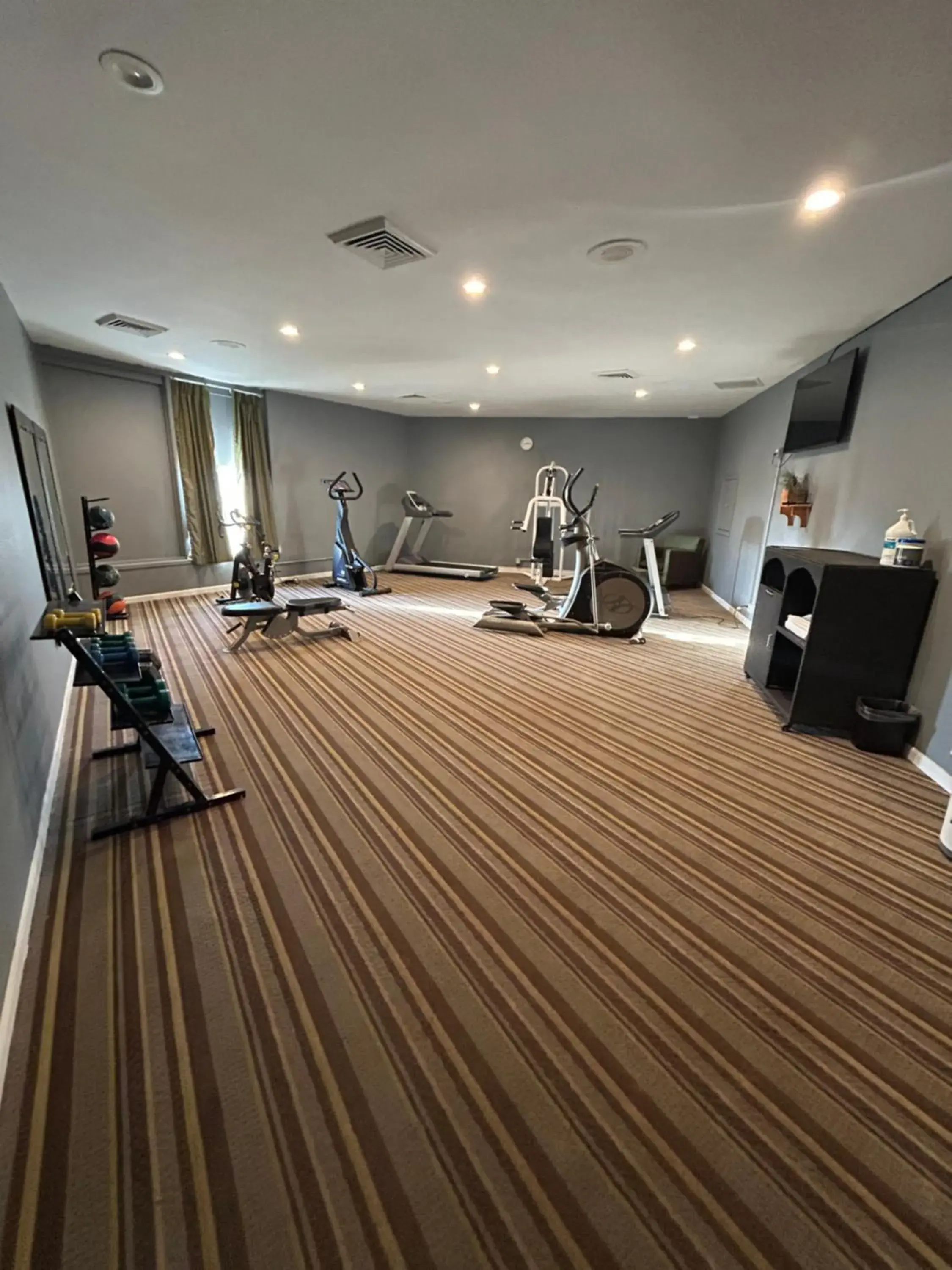 Fitness centre/facilities in Super 8 by Wyndham Sterling CO Fitness centre/facilities in Super 8 by Wyndham Sterling CO