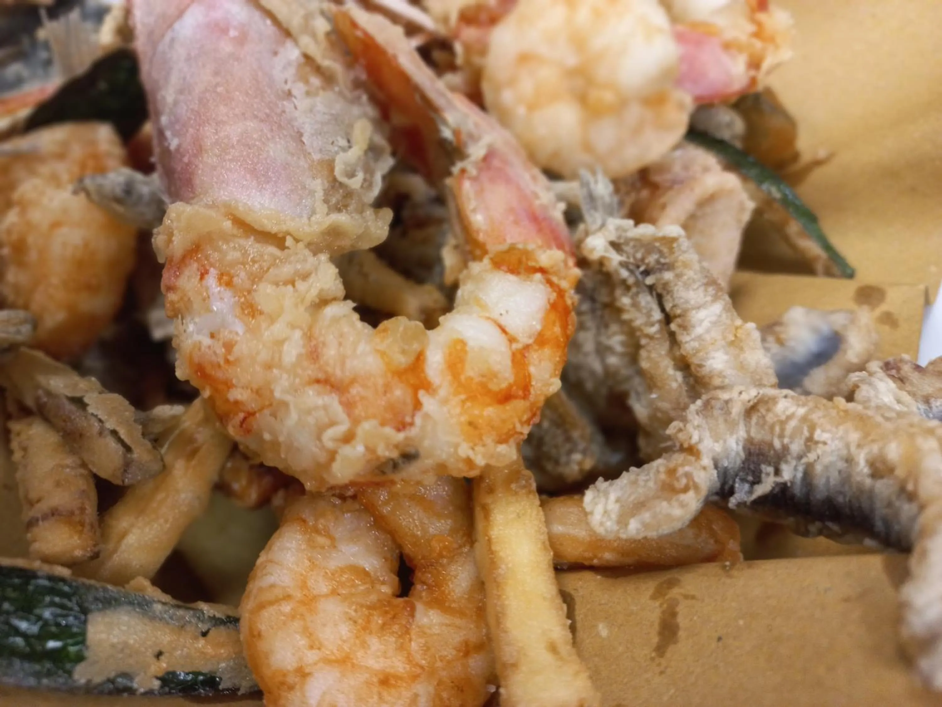 People in Le Maginot Relais