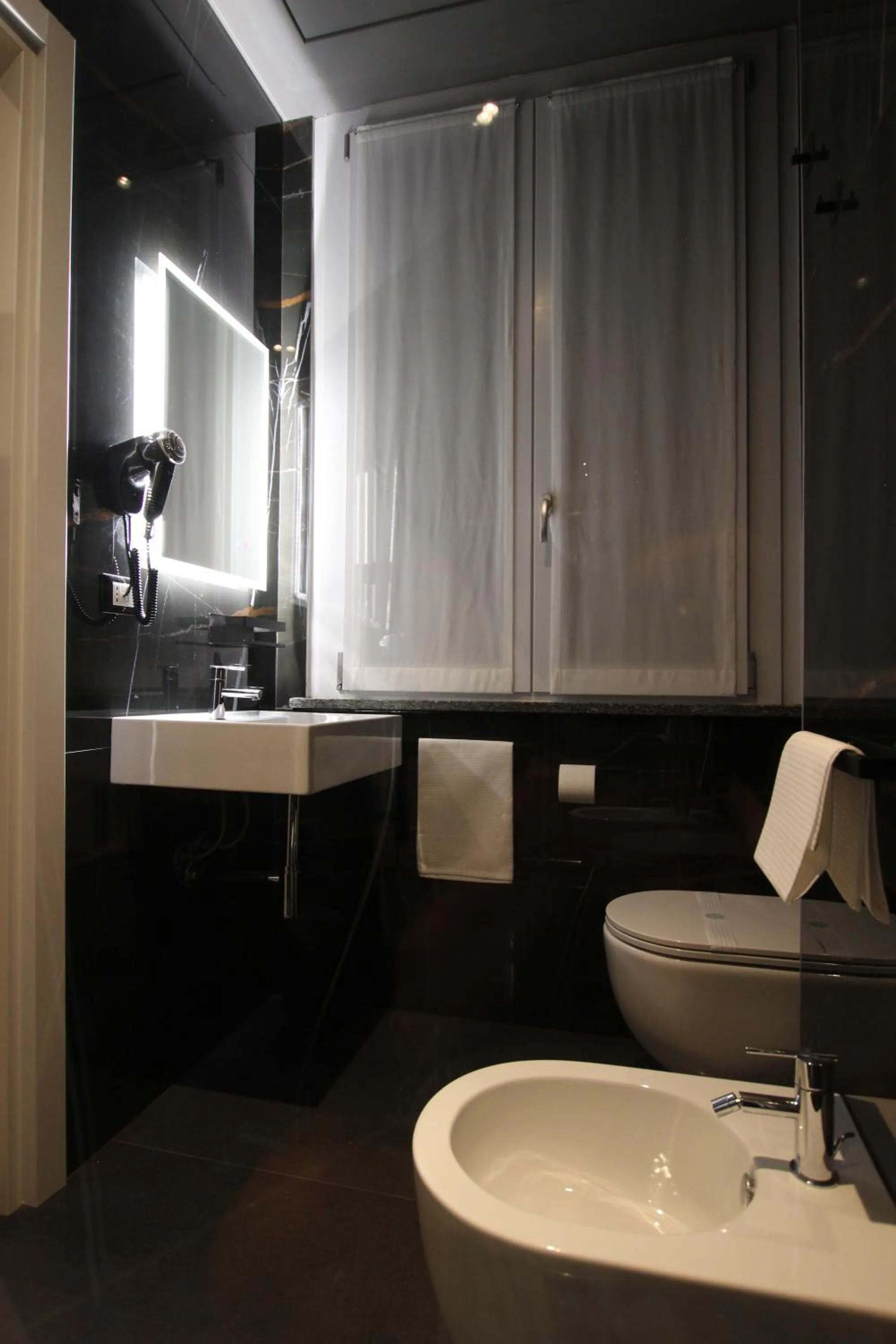 Bathroom in Le Maginot Relais