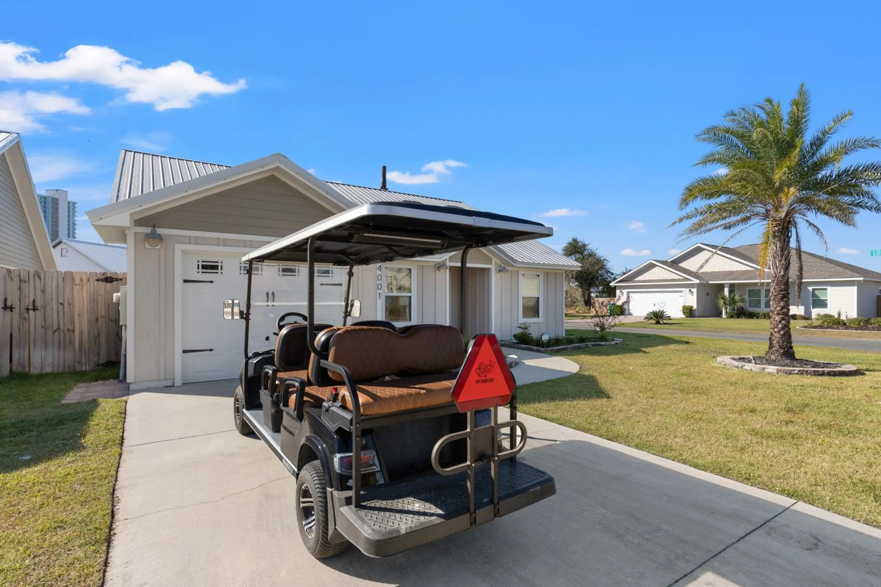 Coral Cabana - 3BD 2BA Home Close to Beach w/ optional Golf Cart!