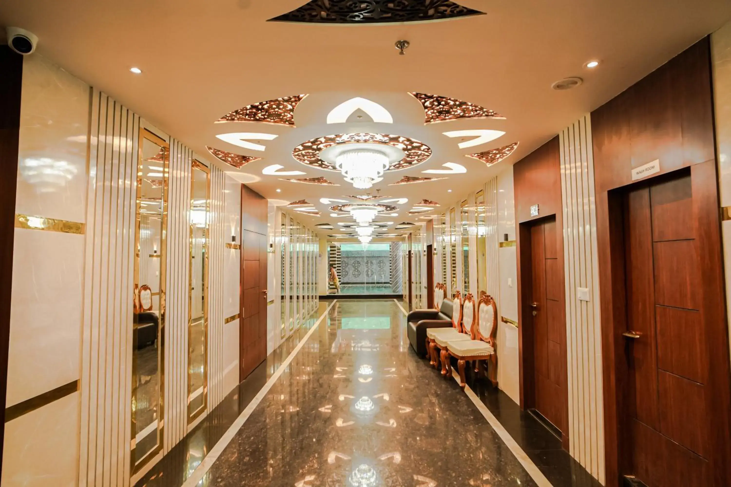 Facade/entrance in HOTEL ALLISHAN !! Couple Friendly Hotel Near Science City !! Facade/entrance in HOTEL ALLISHAN !! Couple Friendly Hotel Near Science City !!
