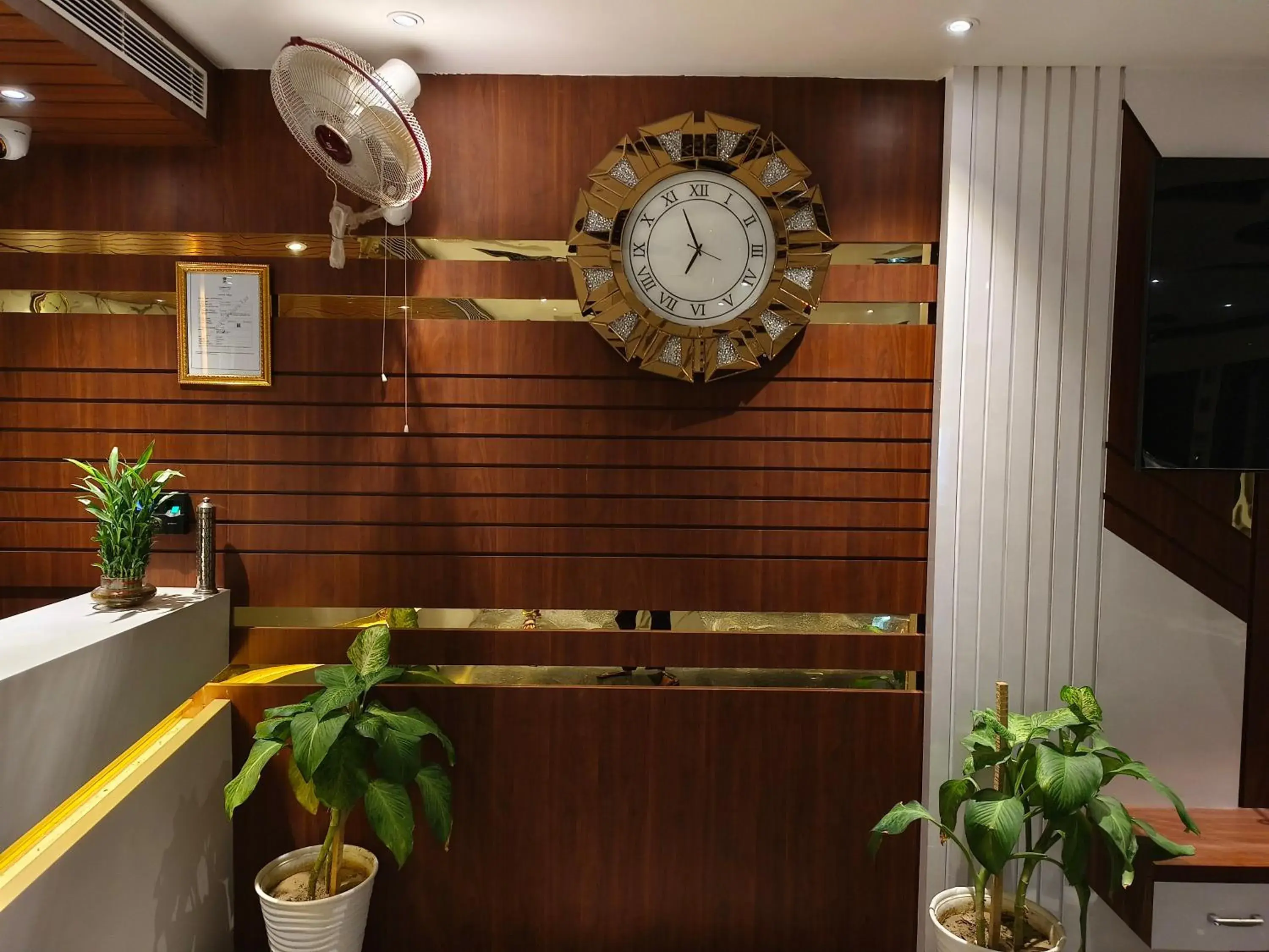 Lobby or reception in HOTEL ALLISHAN !! Couple Friendly Hotel Near Science City !! Lobby or reception in HOTEL ALLISHAN !! Couple Friendly Hotel Near Science City !!