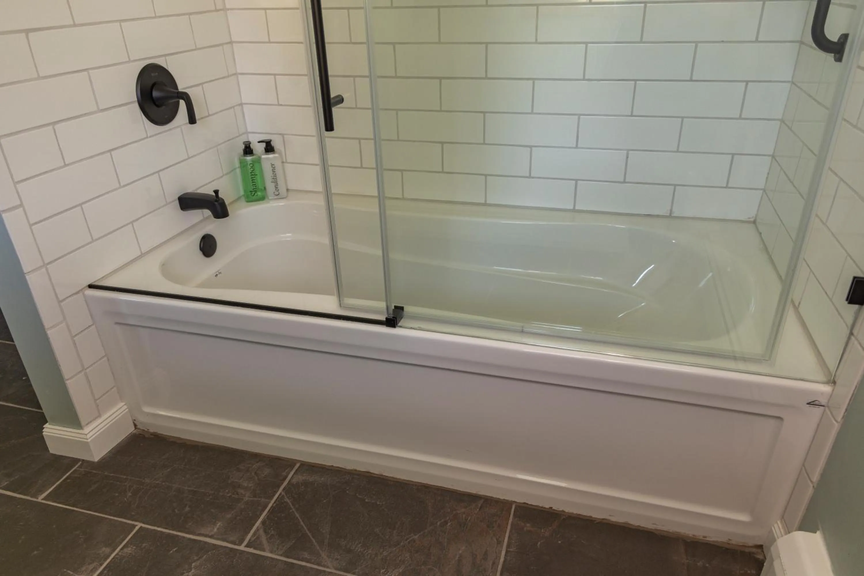 Shower in Stony Fork Inn